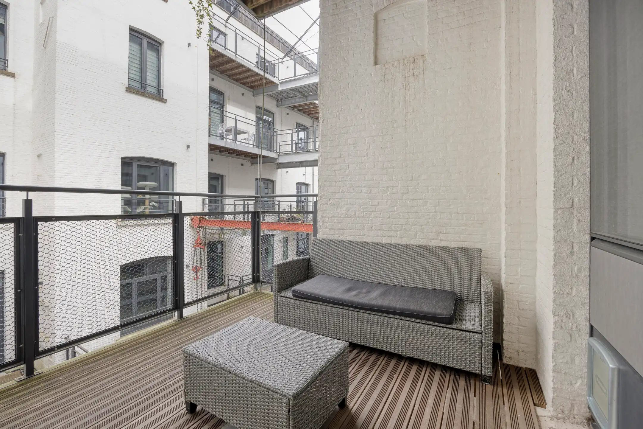 Lichtrijke loft in de historische Kantfabriek Vilvoorde foto 15