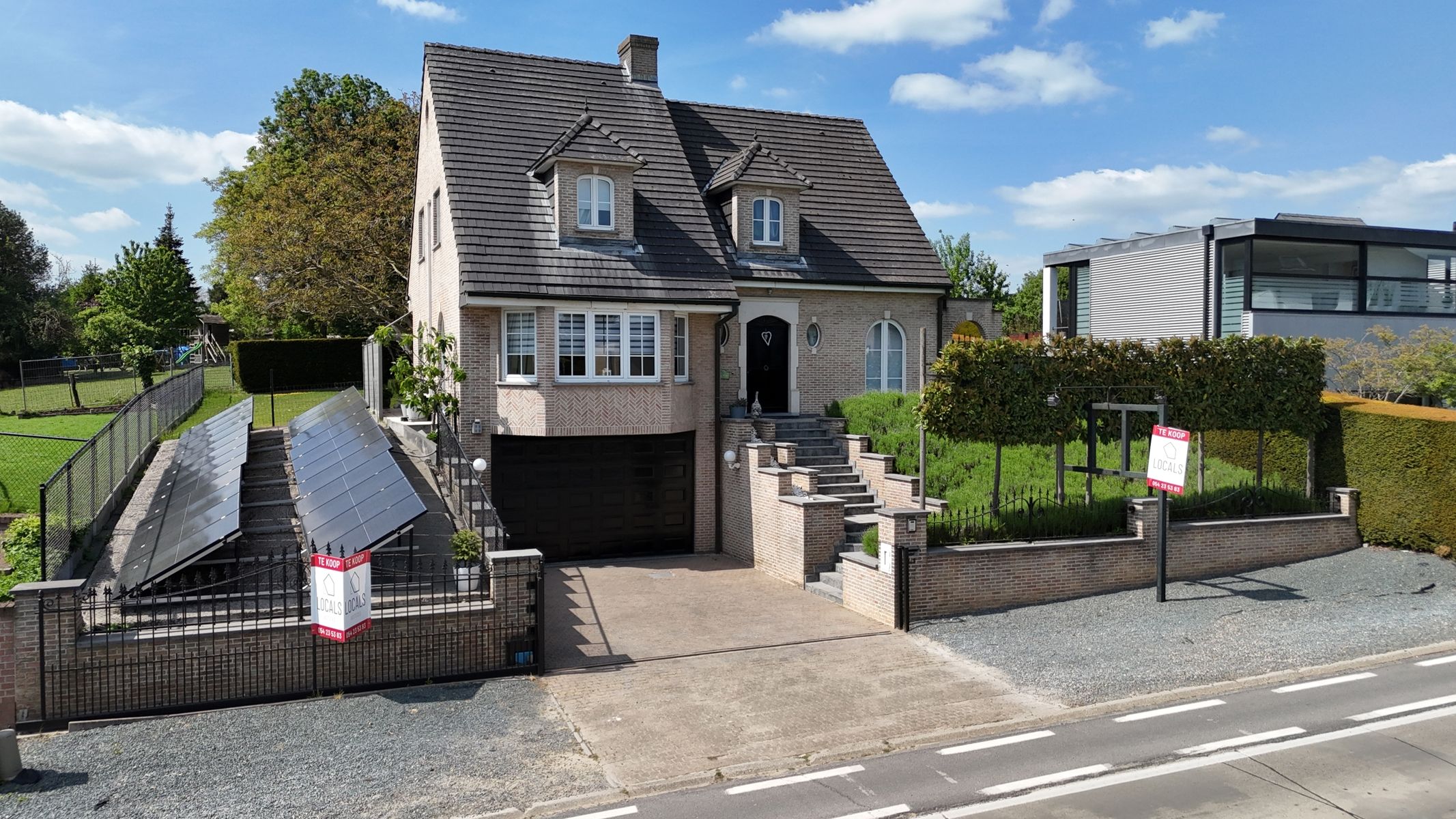 Instapklare en energiezuinige villa te Denderleeuw foto {{pictureIndex}}