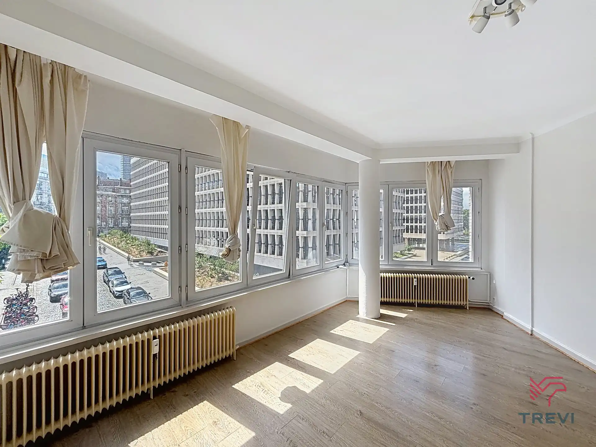 TROONWIJK - Mooi appartement met 2 slpk, recent gerenoveerd foto 3