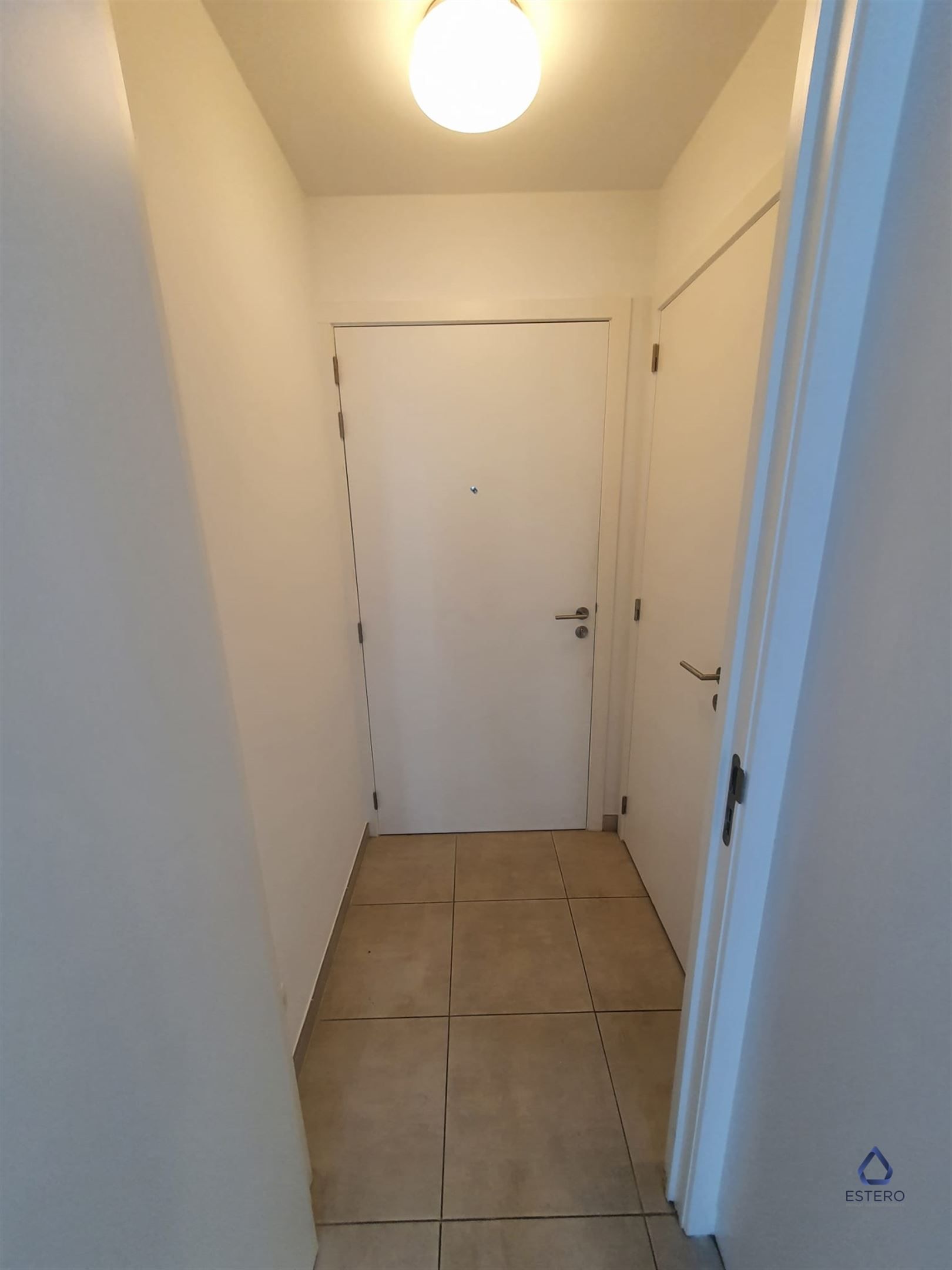 Modern 1-slaapkamer appartement in Evere, 45m² foto 12