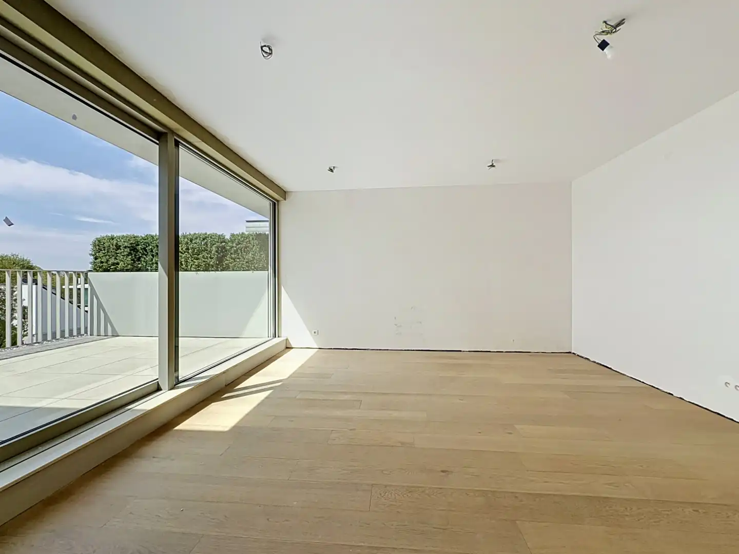 Ruim nieuwbouw appartement te Sint-Idesbald. foto 4