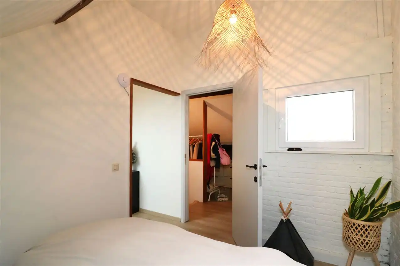 Gerenoveerde woning met tuin, centraal gelegen nabij centrum en E 314 foto 23