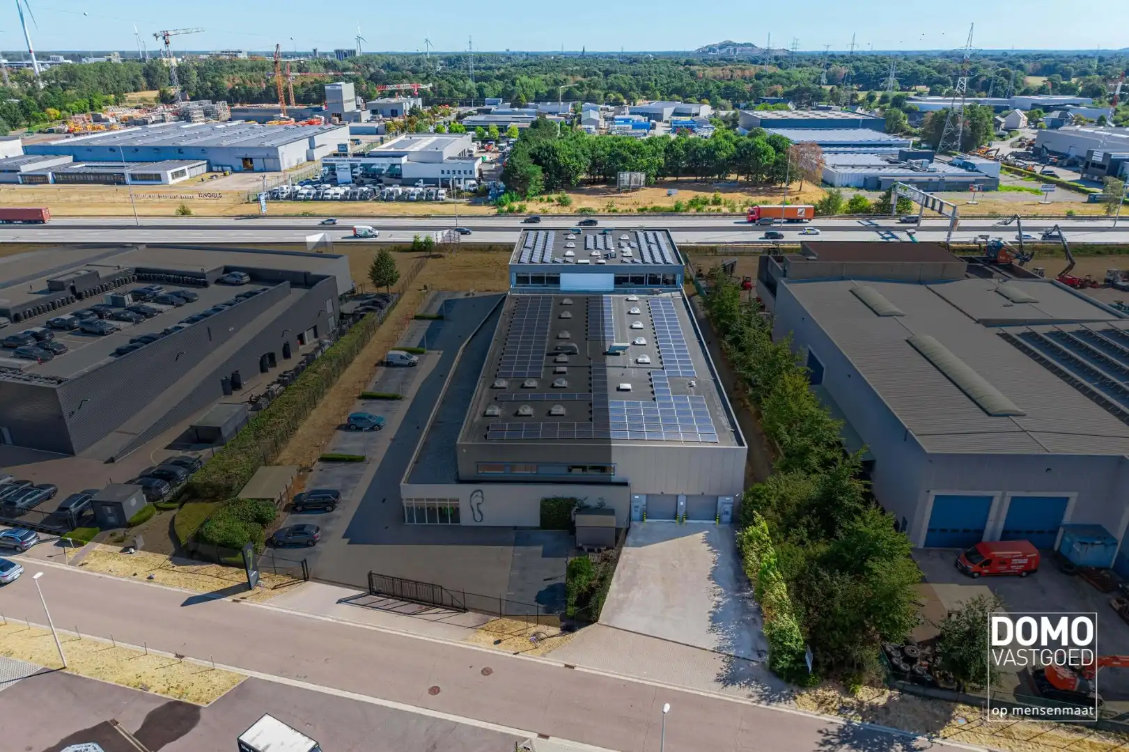 INNOVATIEVE RUIMTE MET LABO, LOGISTIEKE VOORZIENINGEN EN RESEARCH & DEVELOPMENT IN EEN ECO-BEDRIJFSGEBOUW TE PAAL foto 23