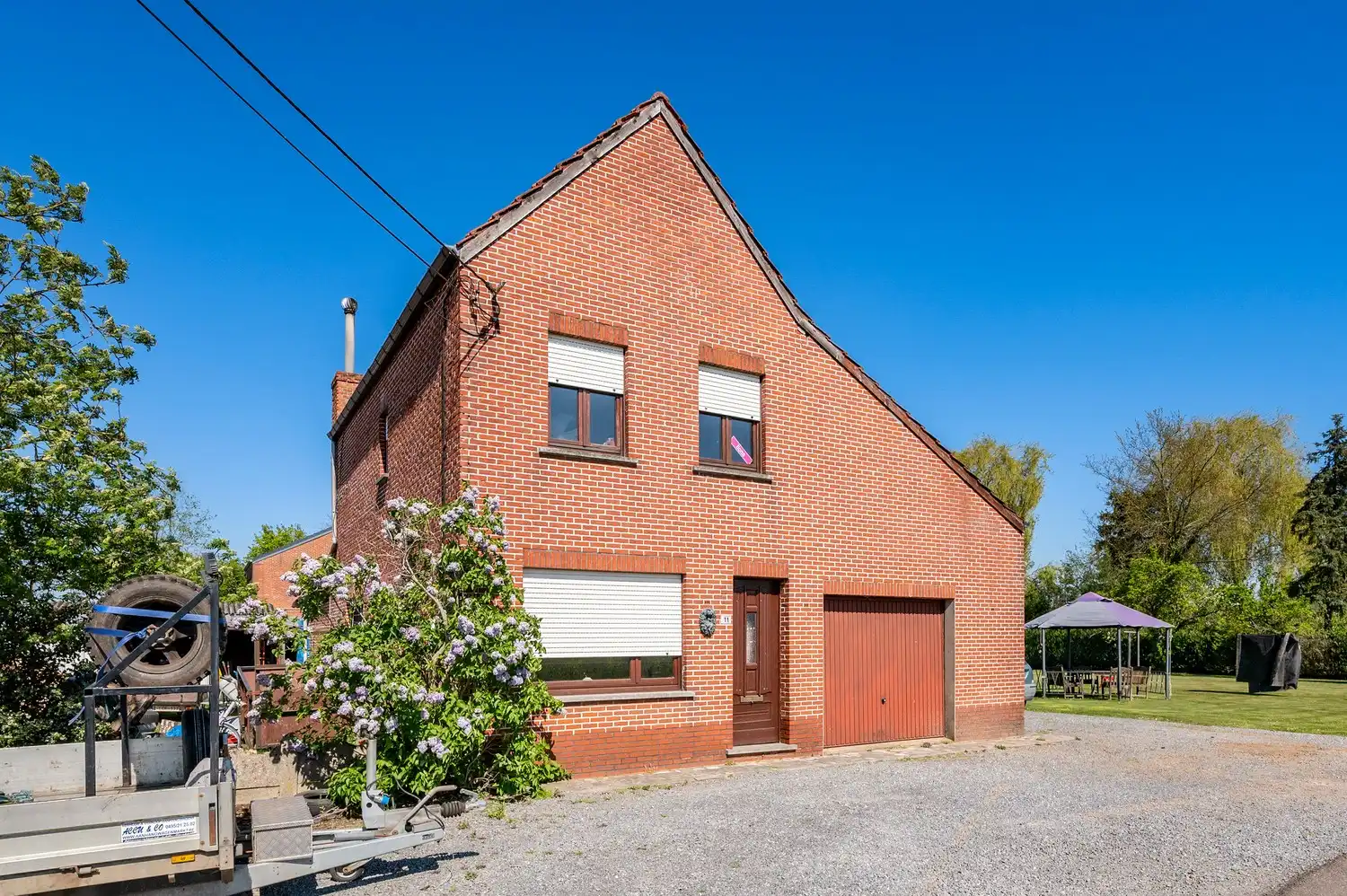 Open bebouwing met ruime tuin en tal van mogelijkheden foto 2