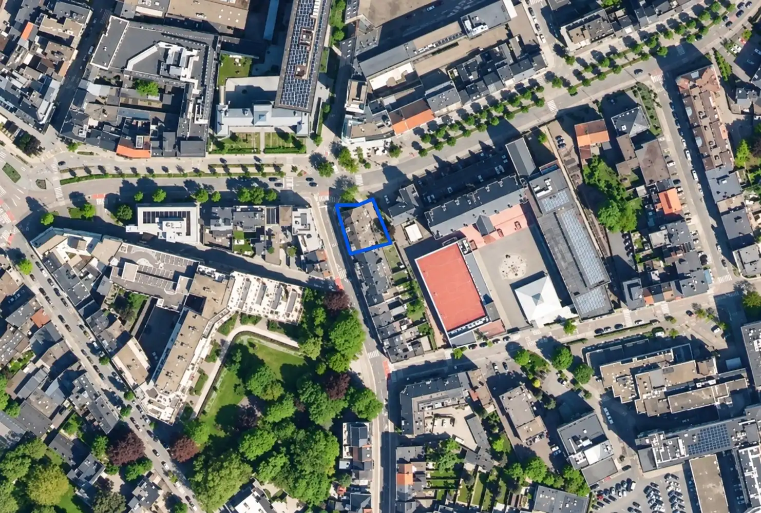 Handelsruimte met parking foto 12