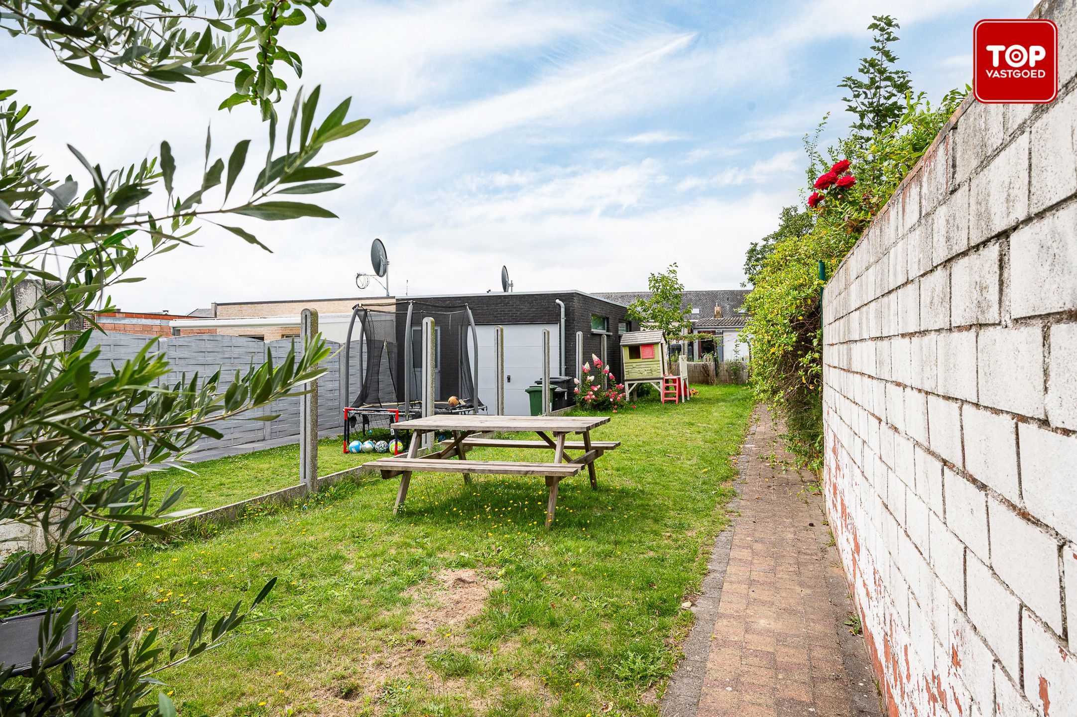 Instapklare woning met 3 slaapkamers en grote tuin foto 24