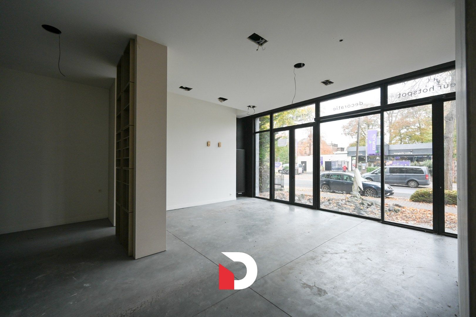 Gerenoveerd handelspand / winkelruimte op een strategische locatie te Assebroek. foto 25