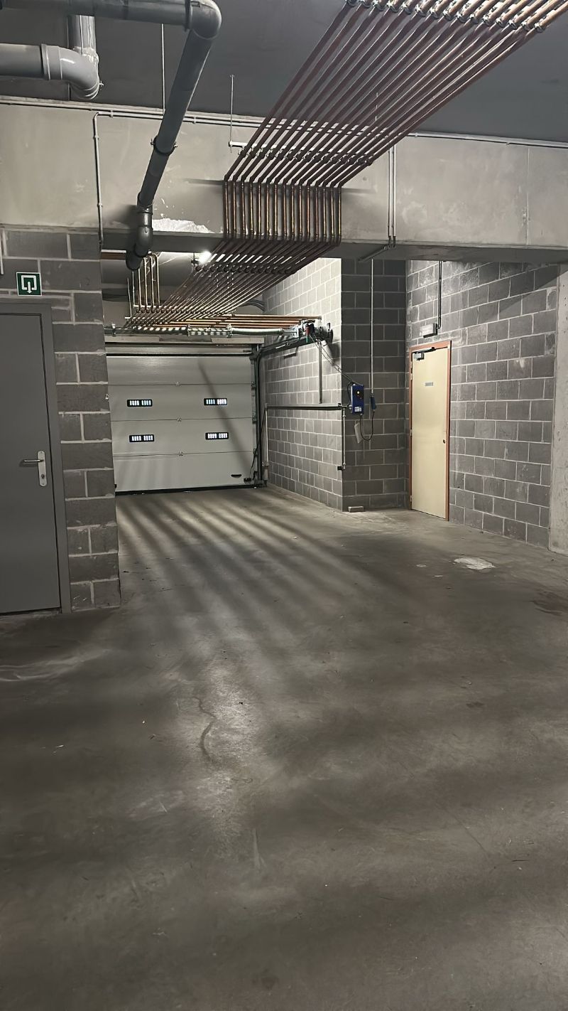 Gelijkvloers gelegen autostaanplaatsen te Sint-Agatha-Berchem foto 7