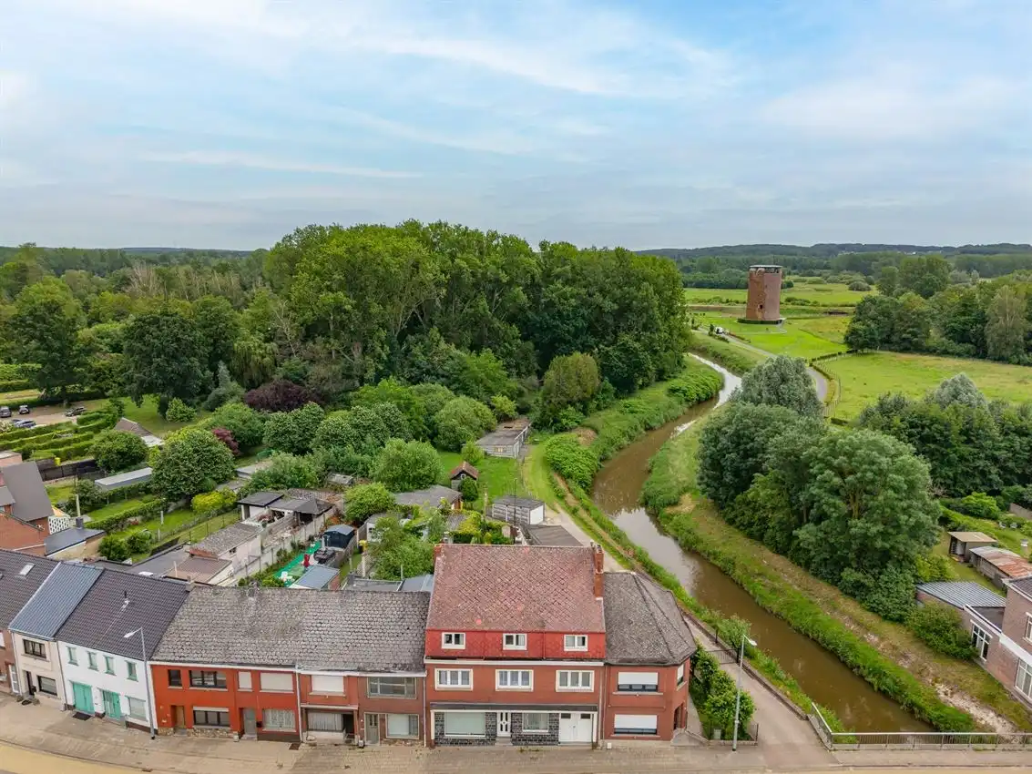 Karaktervolle burgerwoning aan de Demer met uitzonderlijk perceel van 744 m², vlak bij station foto 2