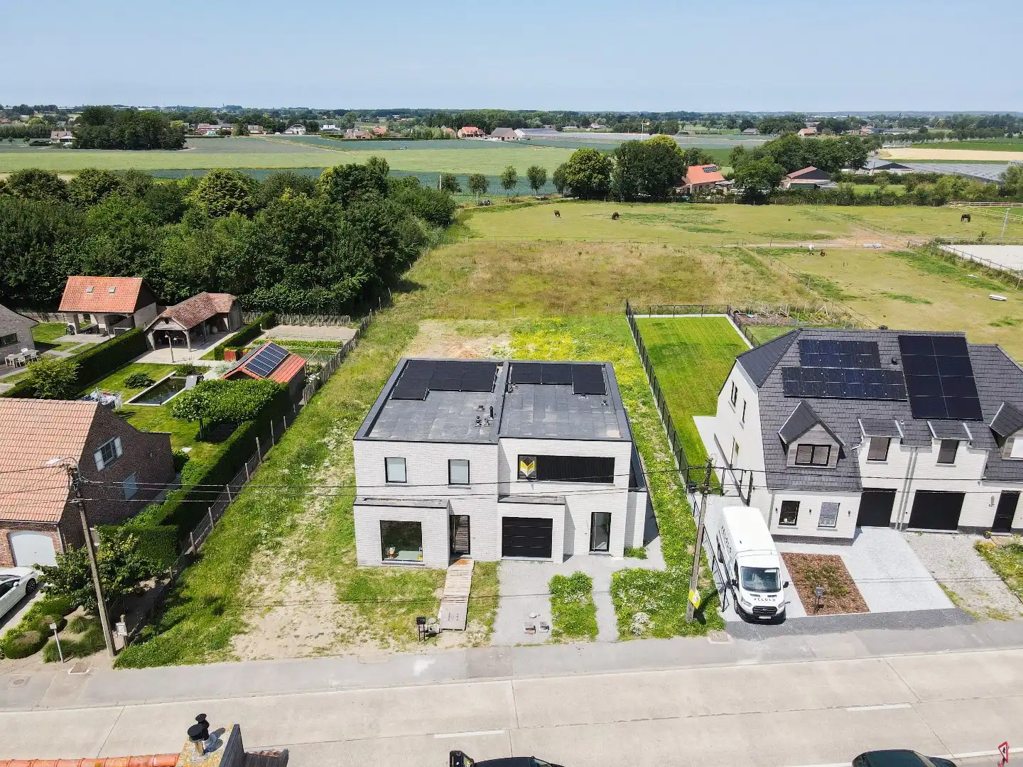 Halfopen woning met 3 slaapkamers en landelijk verzicht! foto 29