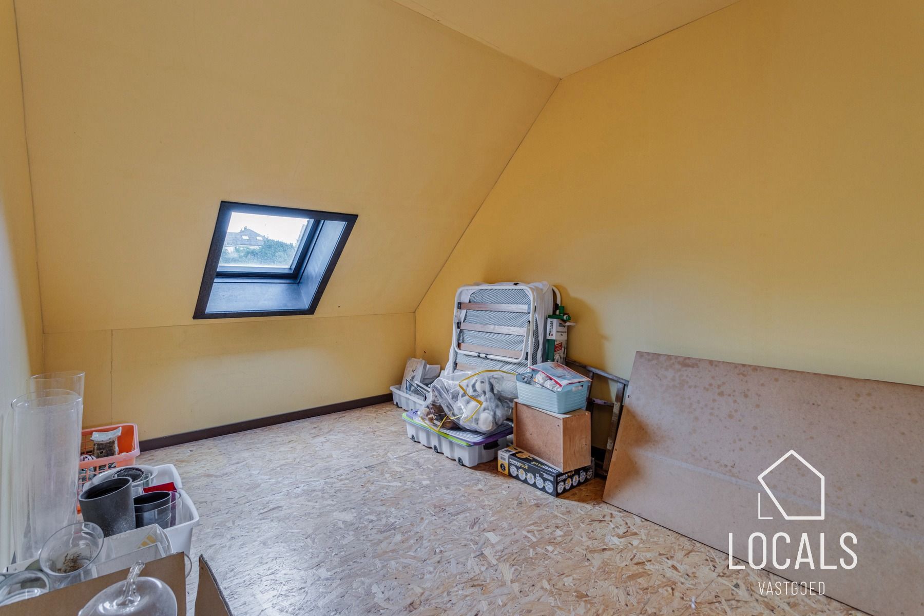 !! IN OPTIE !! Goed gelegen woning met 4 slaapkamers, tuin & garage foto 22