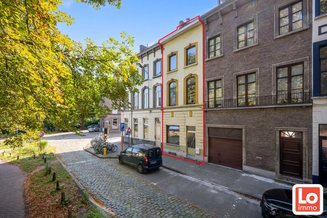 Hoofdfoto van de publicatie: Opbrengsteigendom met 4 studio's/studentenkamers op een topligging bij het Rabot