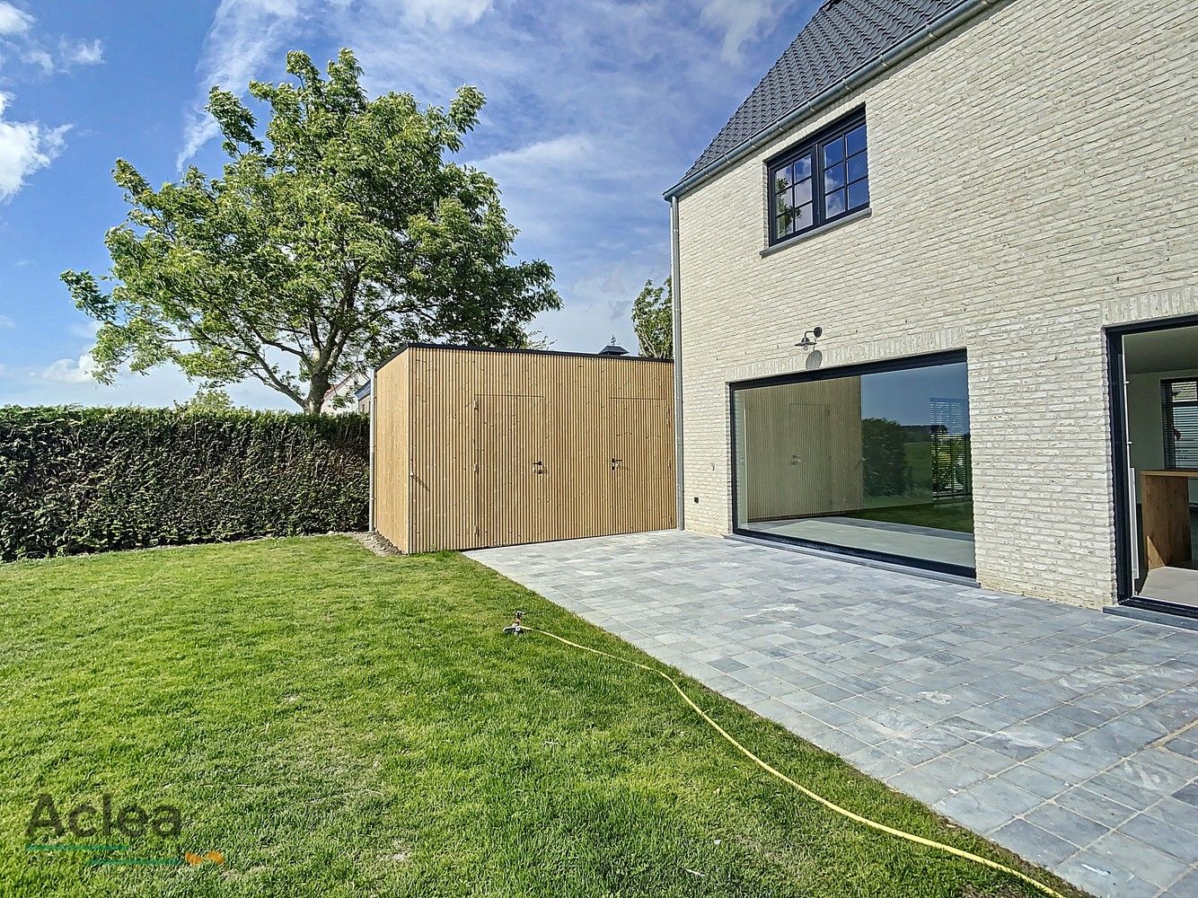 Prachtige recente koppelwoning met 5 slpks foto 29