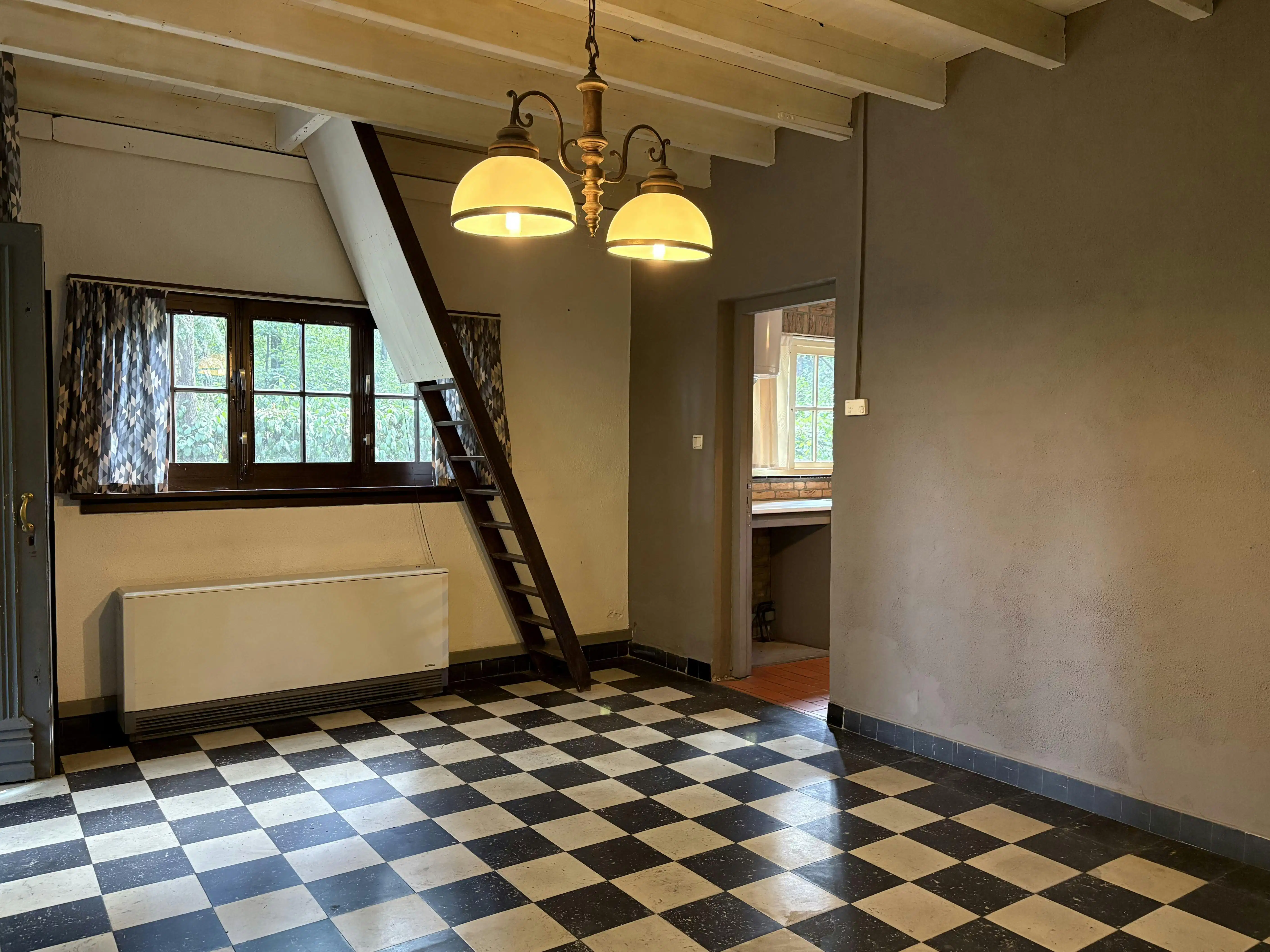 Woning met grote tuin te koop in Essen! foto 4