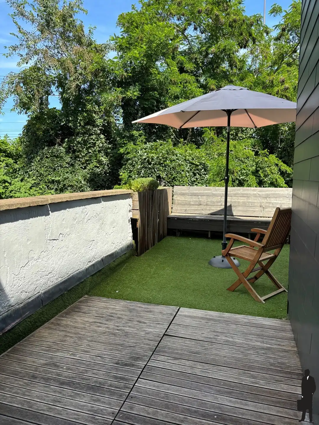 Ruime bel-étagewoning met 3 staanplaatsen en terras foto 11