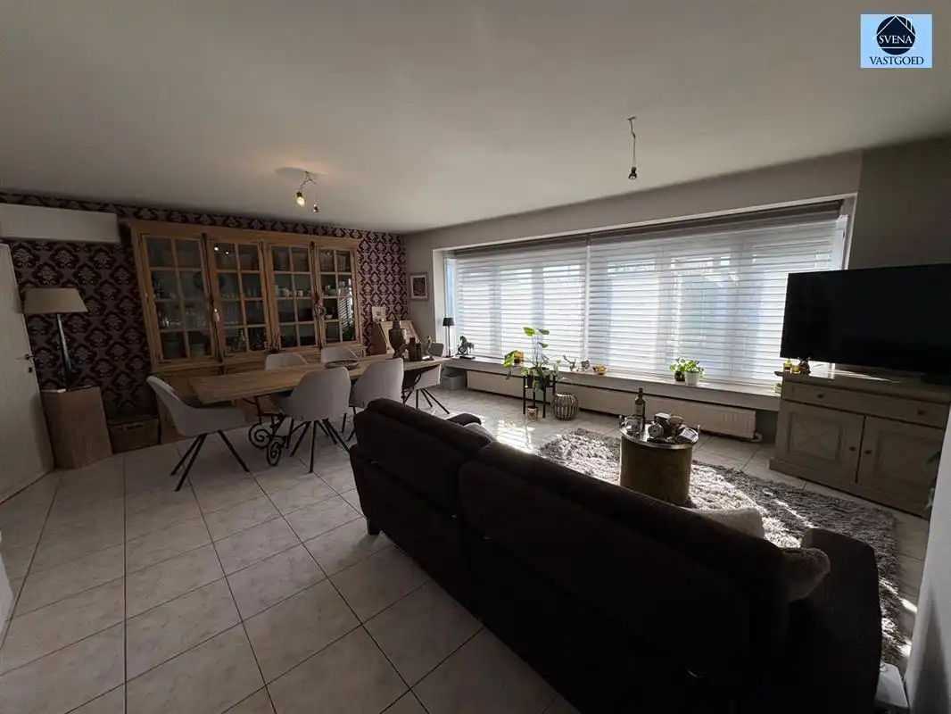 ZEER GOED GELEGEN, MOOIE WONING MET GARAGE foto 5