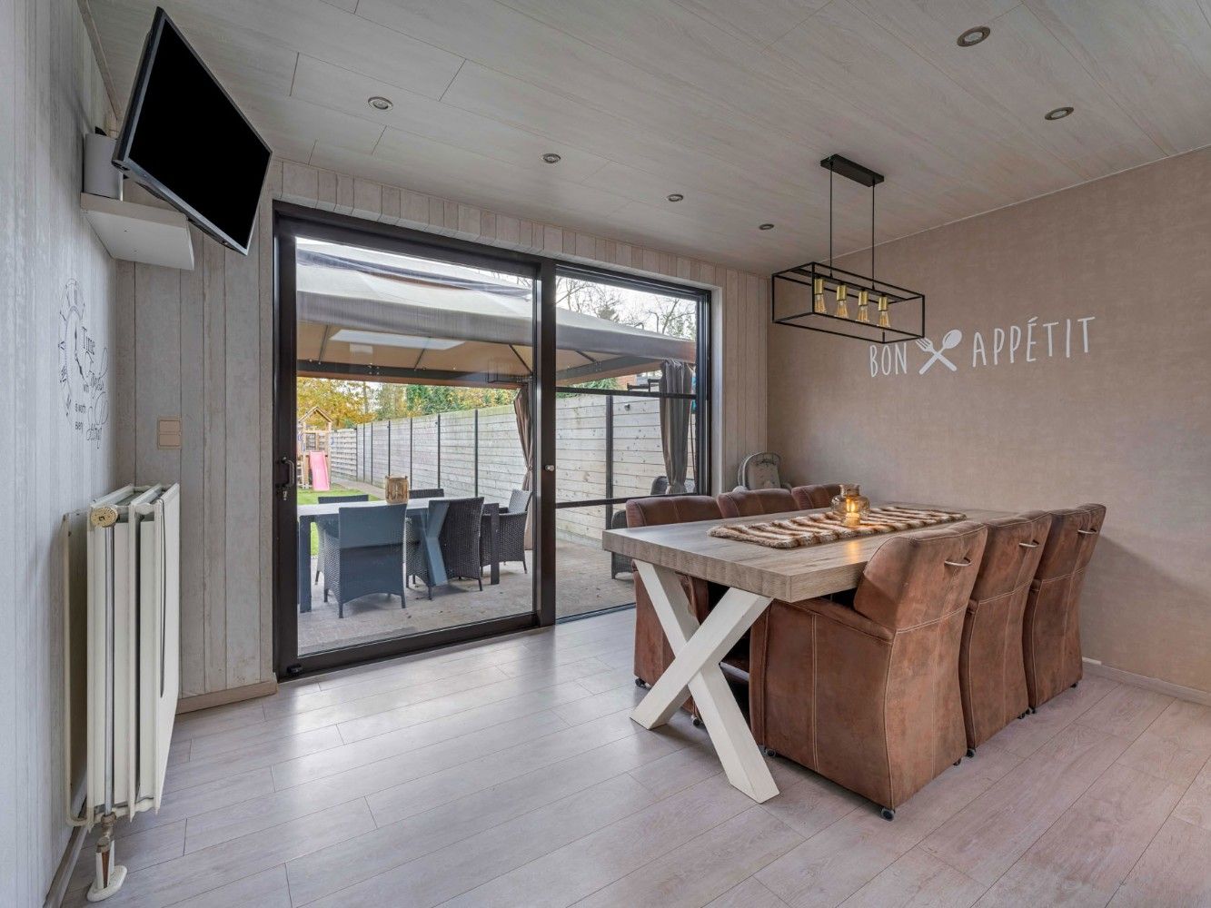 Instapklare woning met 2 slpk., garage en tuin foto 5