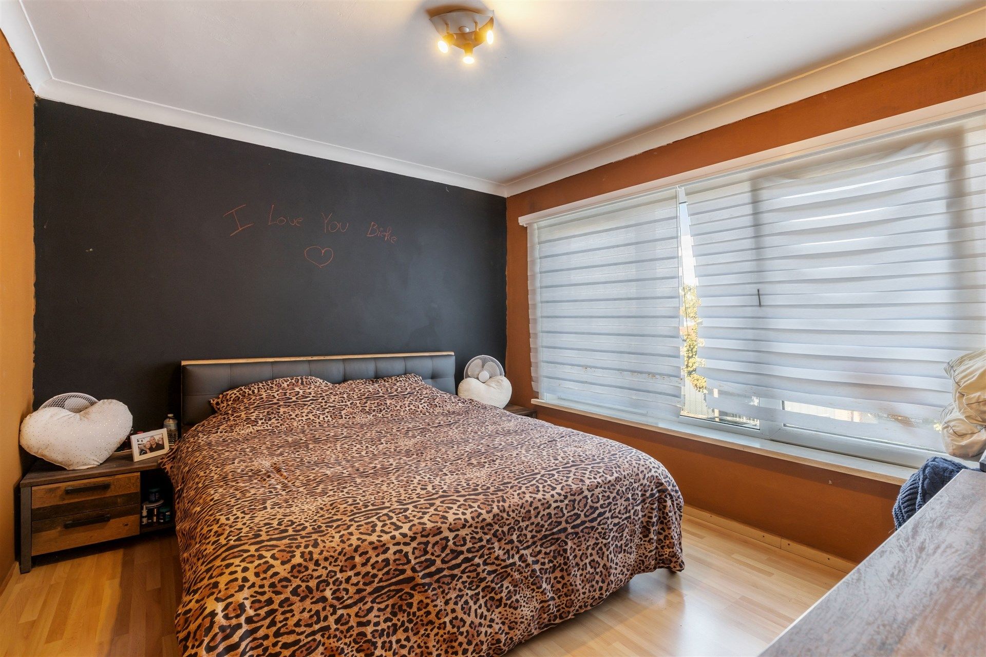 Instapklare gezinswoning met 3 slaapkamers en garage foto 11