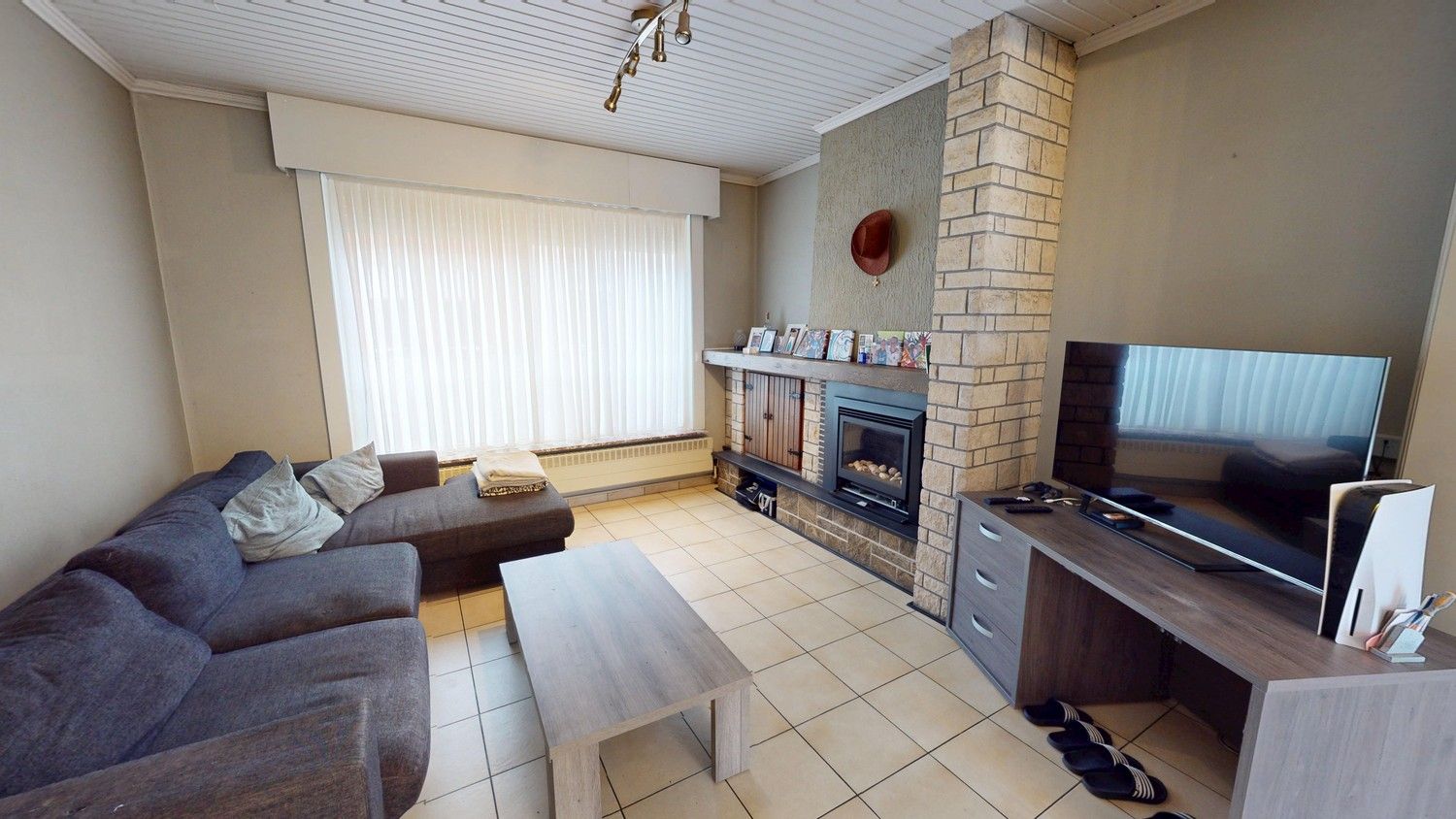 Ruime woning met 4 slaapkamers! foto 2