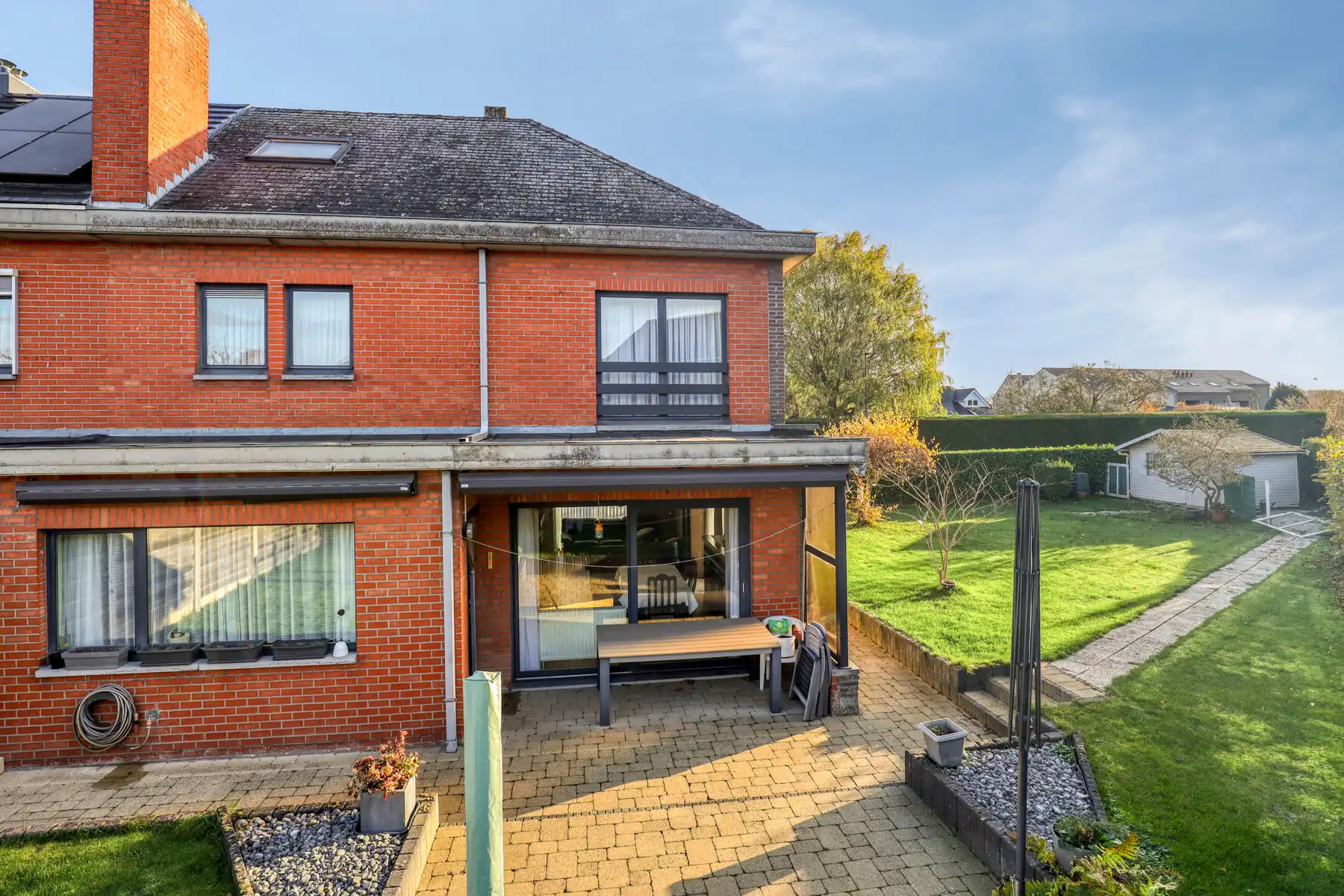 Leemans Immobiliën stelt u  deze centraal, maar toch bijzonder rustig gelegen woning in Dilbeek voor! foto 23