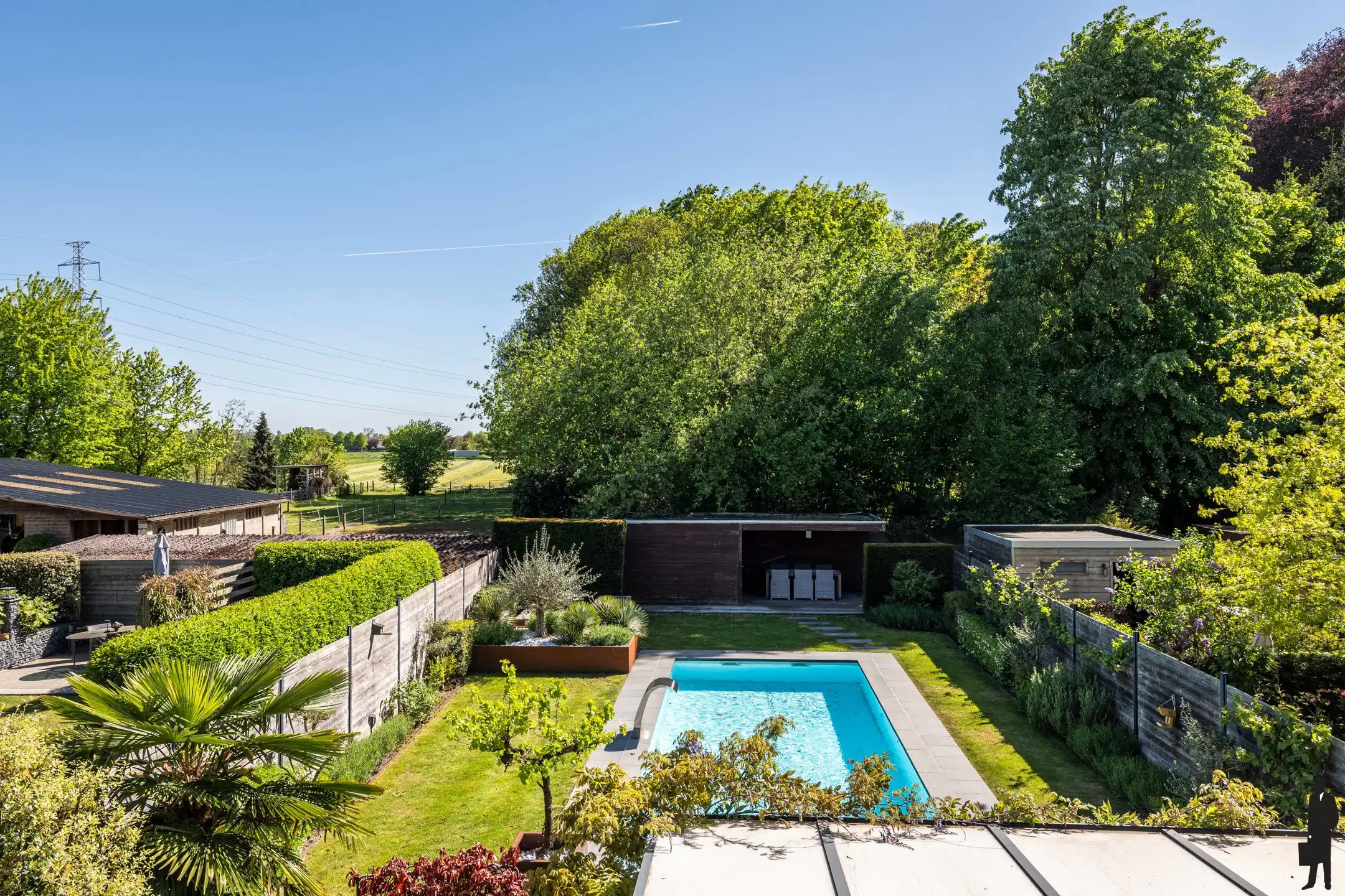 Luxueuze halfopen woning met verwarmd zwembad foto 2