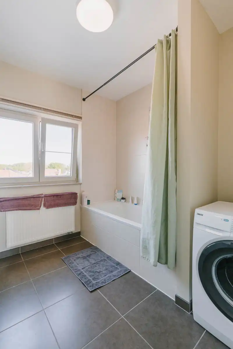 Lichtrijk en ruim appartement met riant terras op toplocatie foto 19