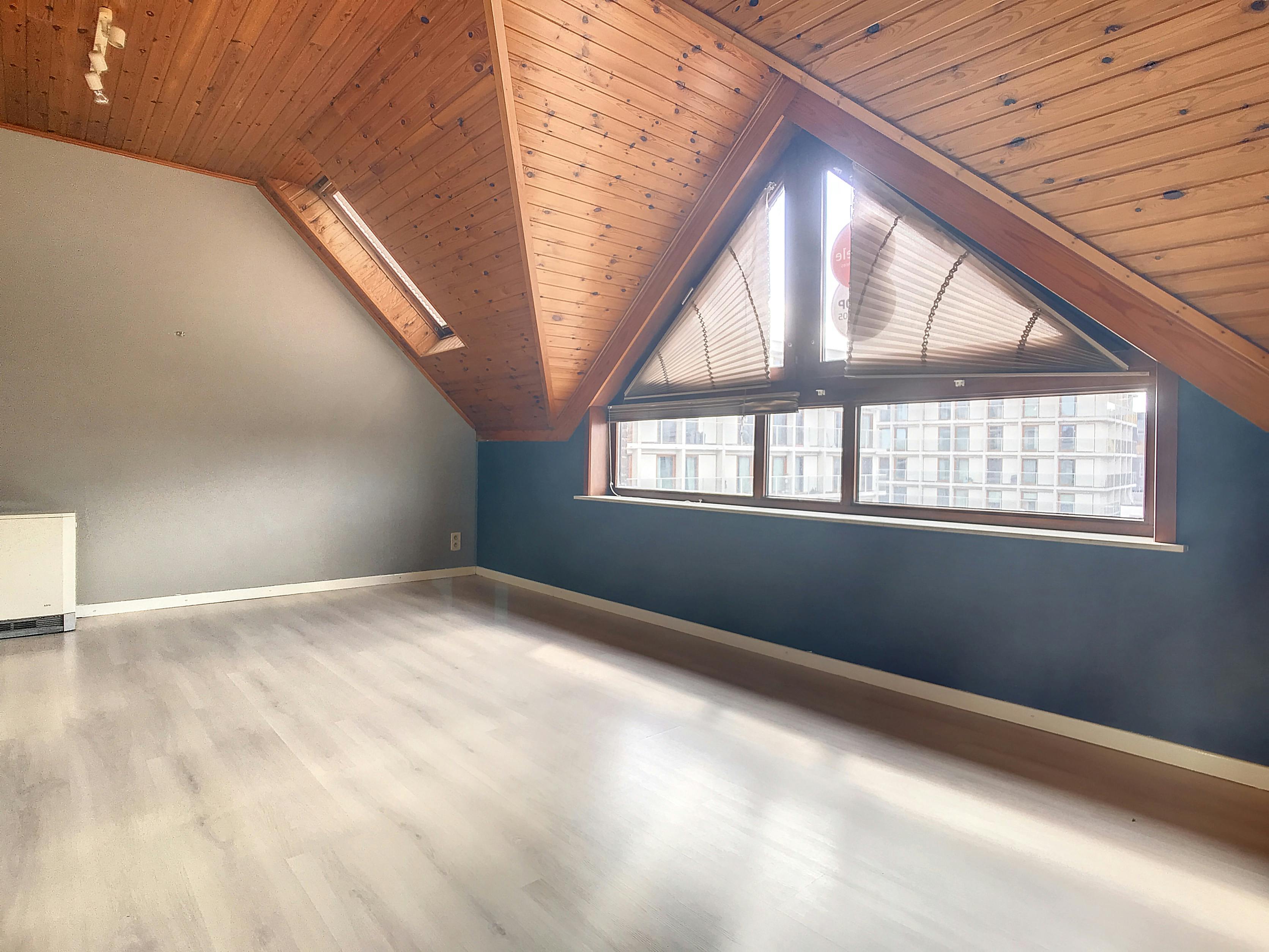 Studio te koop in het centrum van Waregem foto 3