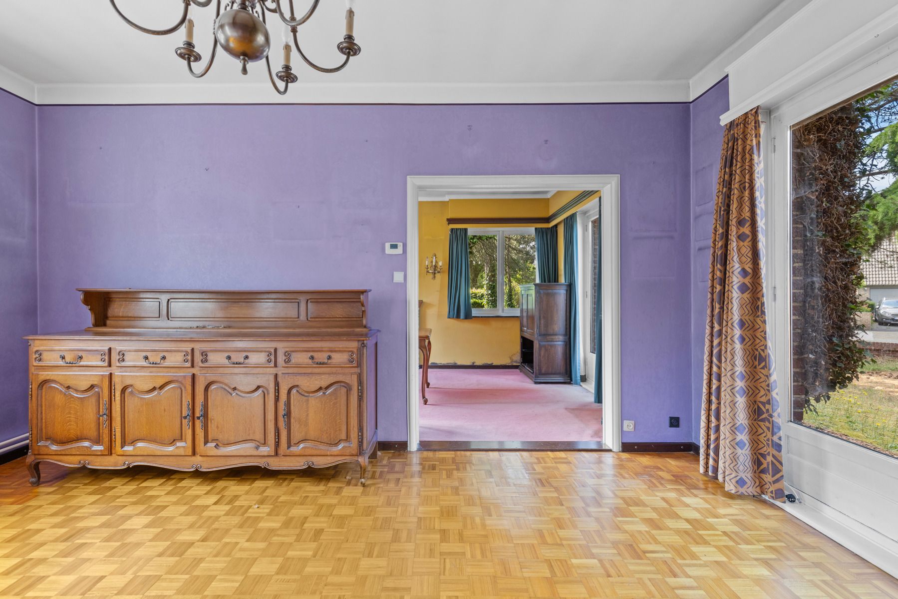 Geheel te renoveren / te slopen woning in residentiële wijk foto 5