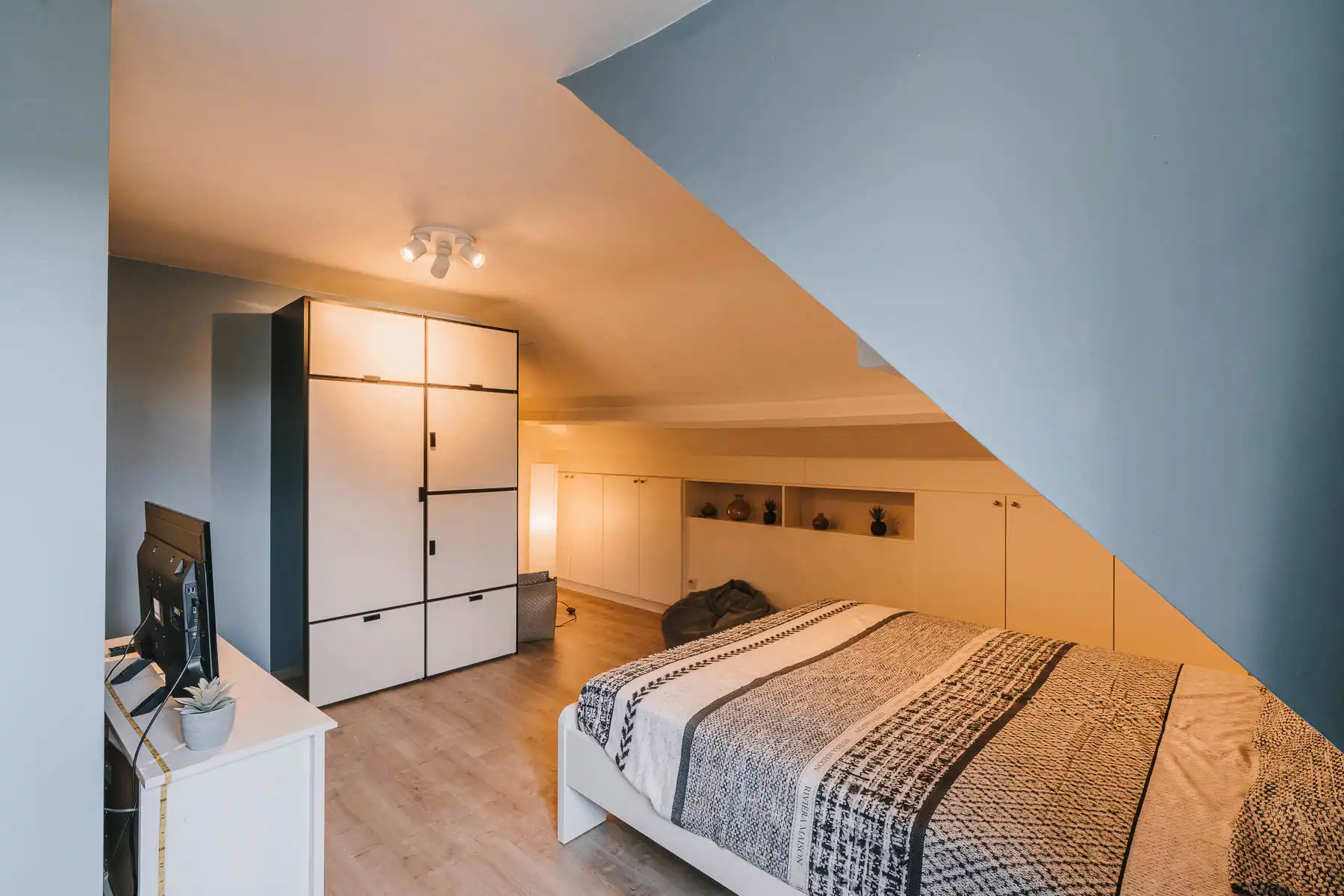 Gerenoveerde, instapklare woning op mooi perceel van 5are foto 25