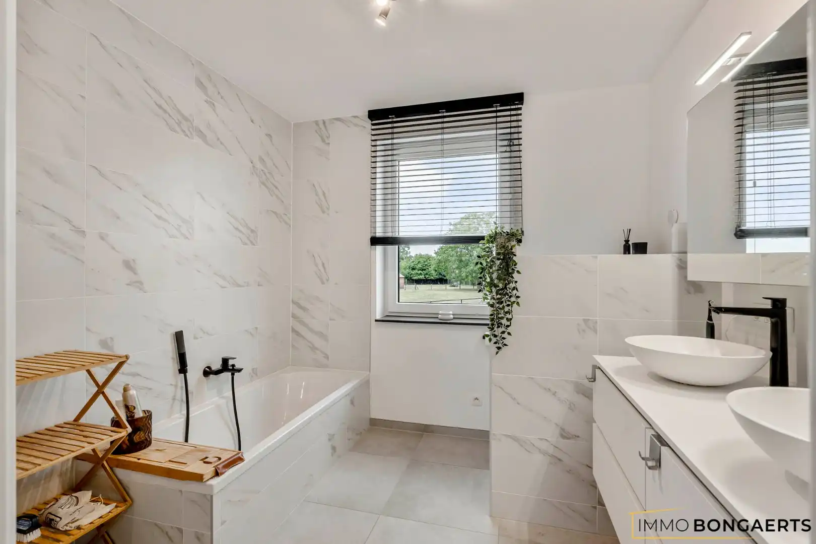 Recente gezinswoning met 3 slaapkamers  foto 24
