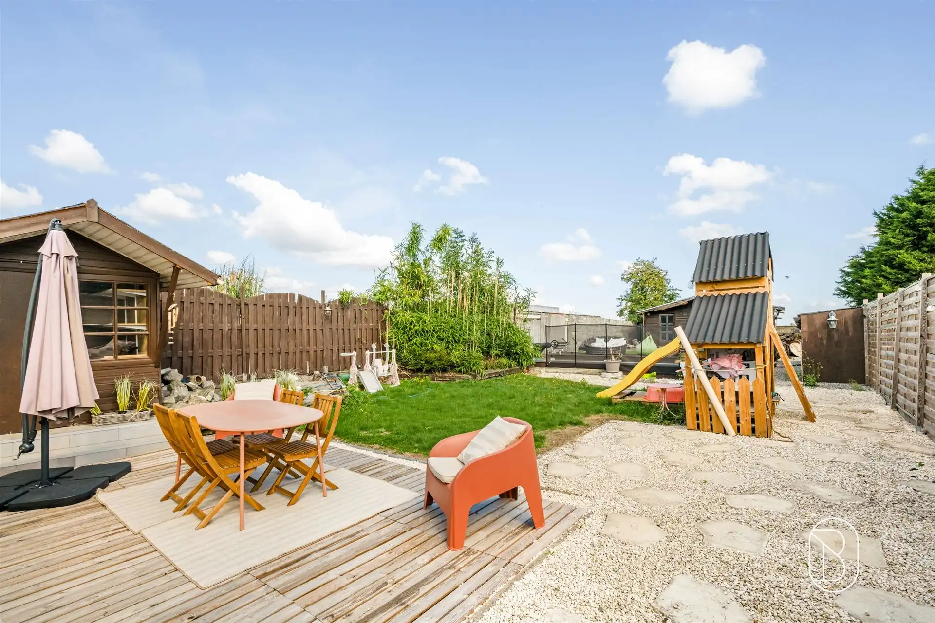 Mooie woning met een enorme potentieel!  foto 2