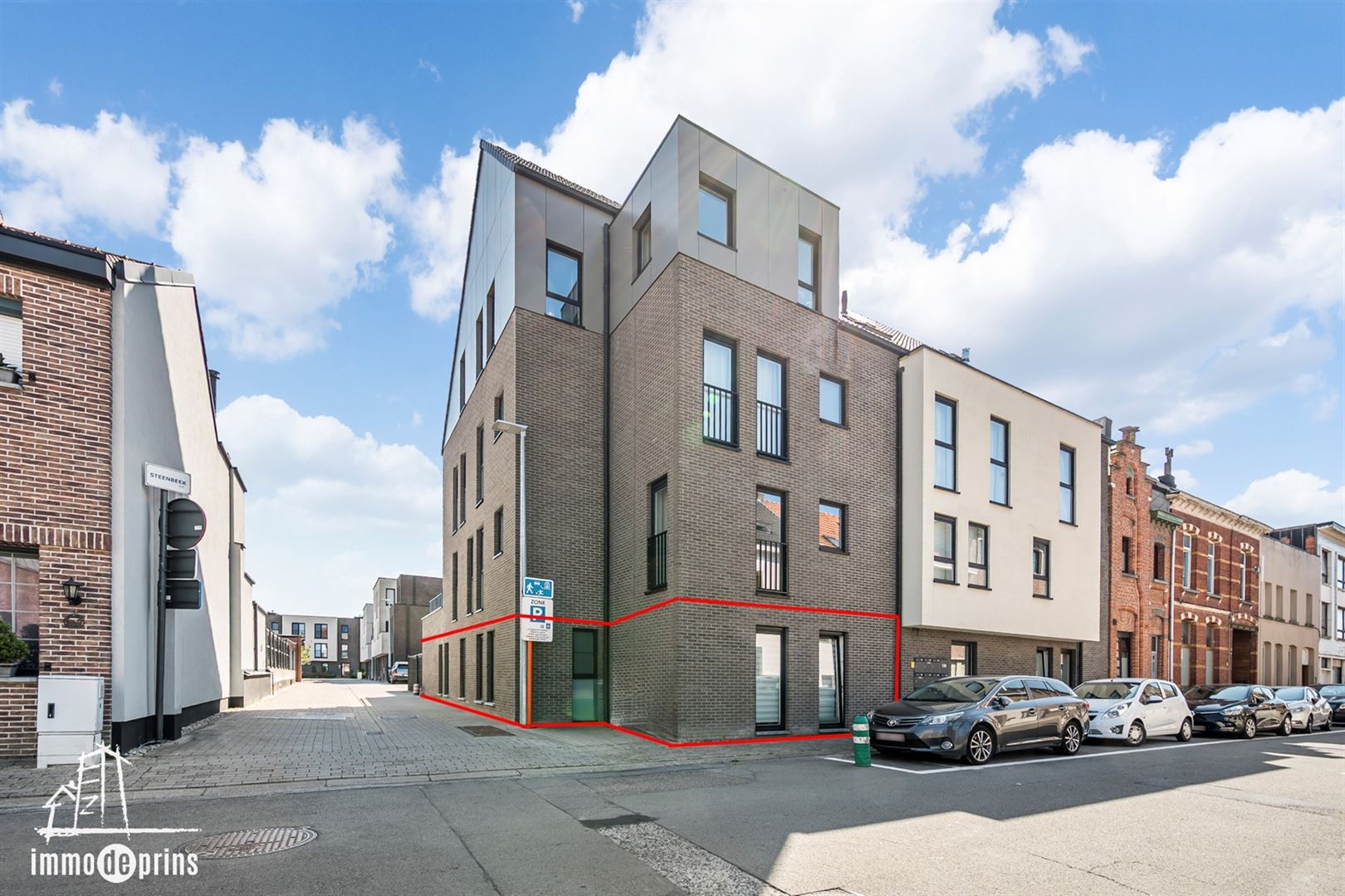 Gelijkvloers Appartement foto {{pictureIndex}}