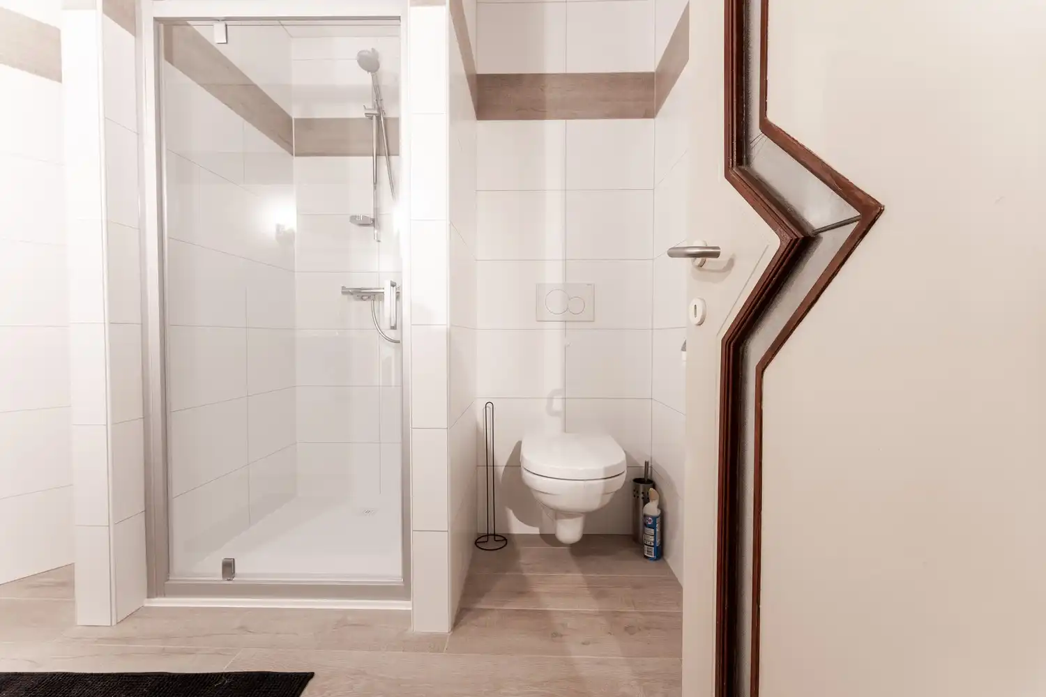 Ruim gelijkvloers appartement met 2 slaapkamers en garagebox nabij het centrum van Bree. foto 22