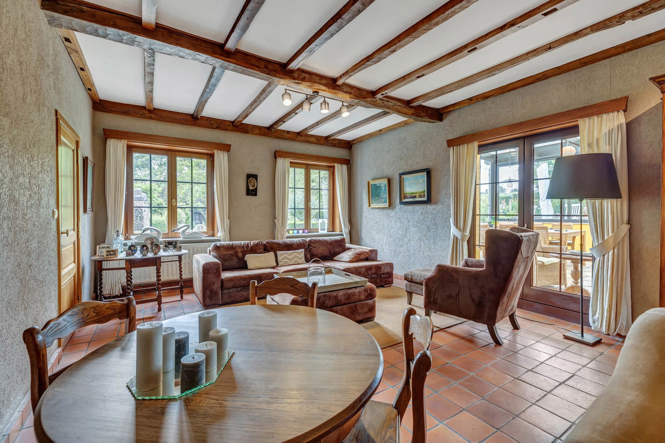Karaktervolle woning op 15a17ca foto 11