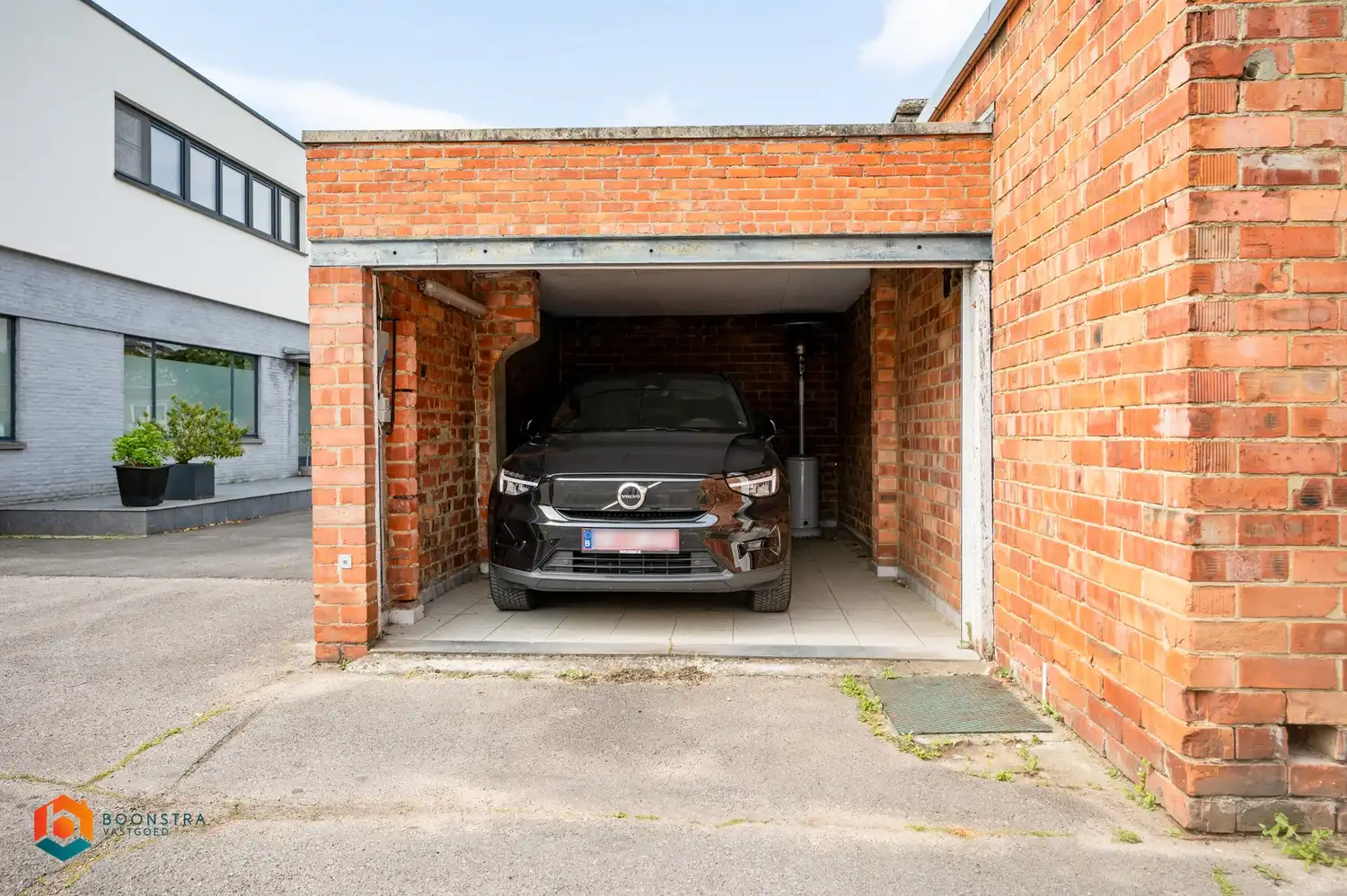 Ruim 2 slaapkamer app met terras en garage foto 13
