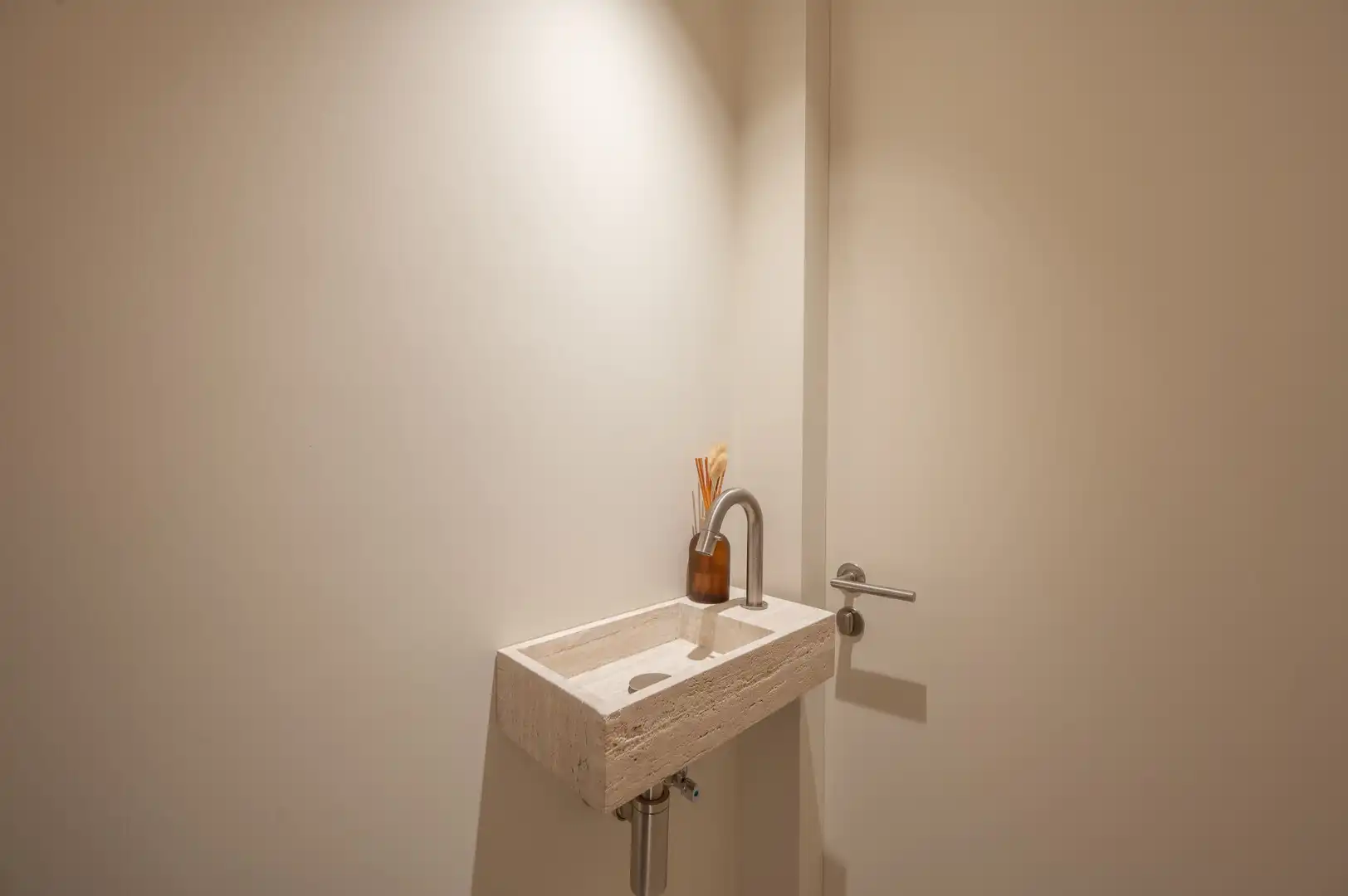 Luxueus gerenoveerd appartement met frontaal zeezicht op Zeedijk-Het Zoute, ideaal gelegen tussen Albertplein en begin Wandeldijk foto 20