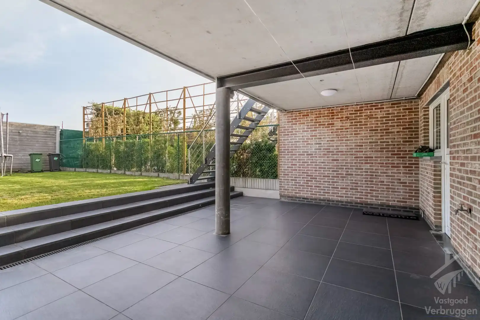 Instapklare moderne woning met 3 slaapkamers, bureau en dubbele garage foto 23
