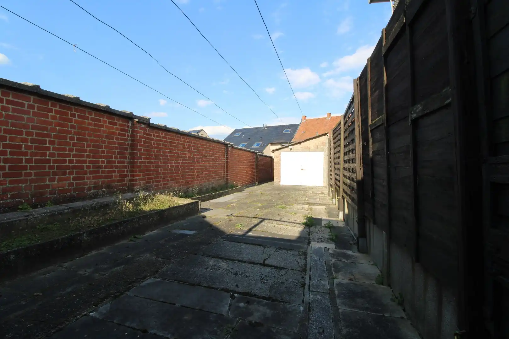 Woning met 2 slaapkamers, tuin en garage te Roeselare foto 8