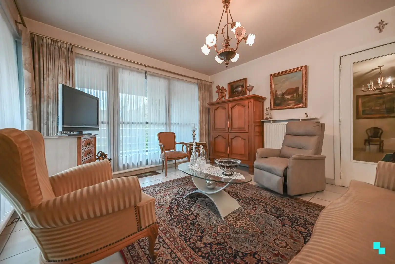 Ruim en instapklaar tweeslaapkamer appartement in hartje Izegem foto 4