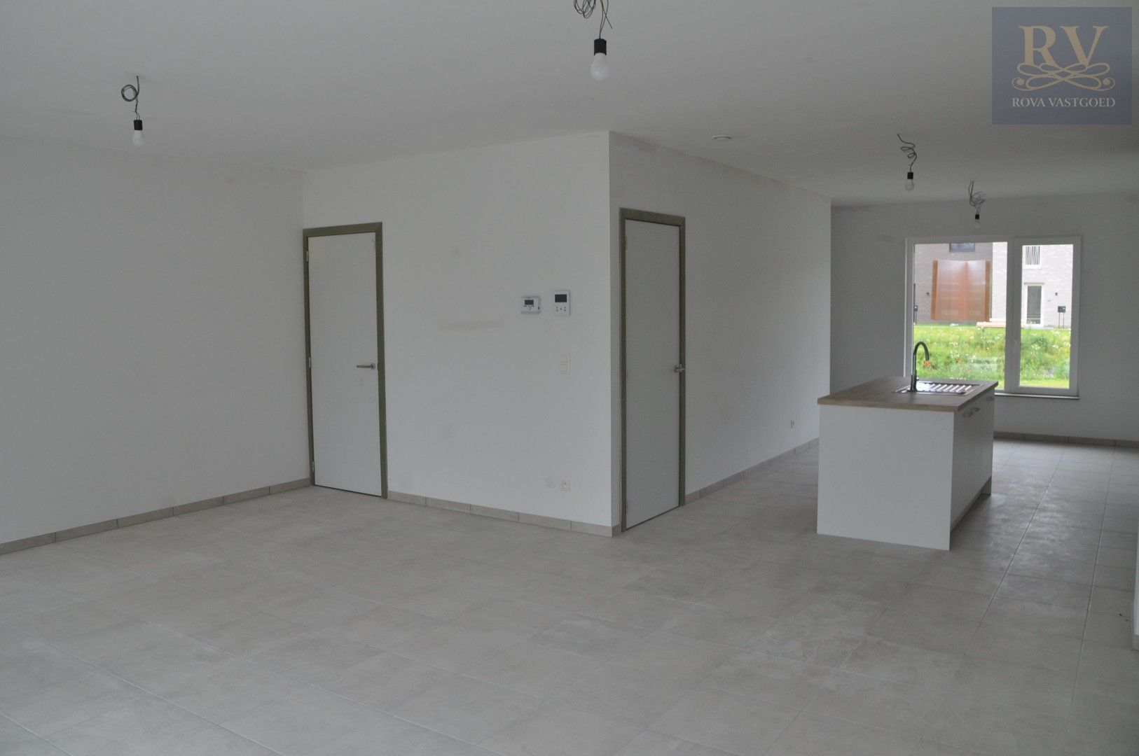 RUIME NIEUWBOUWWONING VAN 169.4 M² MET 3 SLPK'S MET TERRAS EN TUIN IN HASSELT foto 7