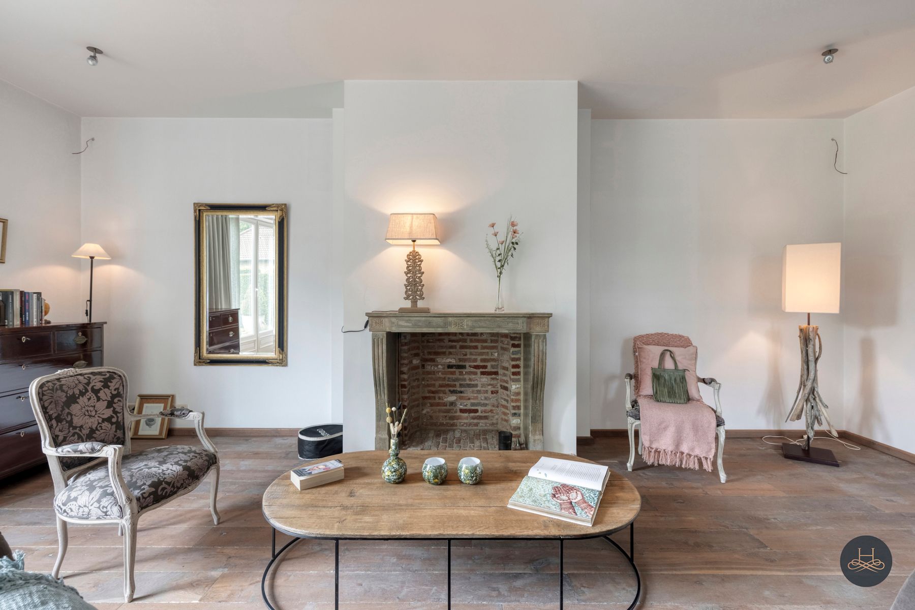 Exclusieve prachtig afgewerkte pastorijwoning met grote tuin foto 7