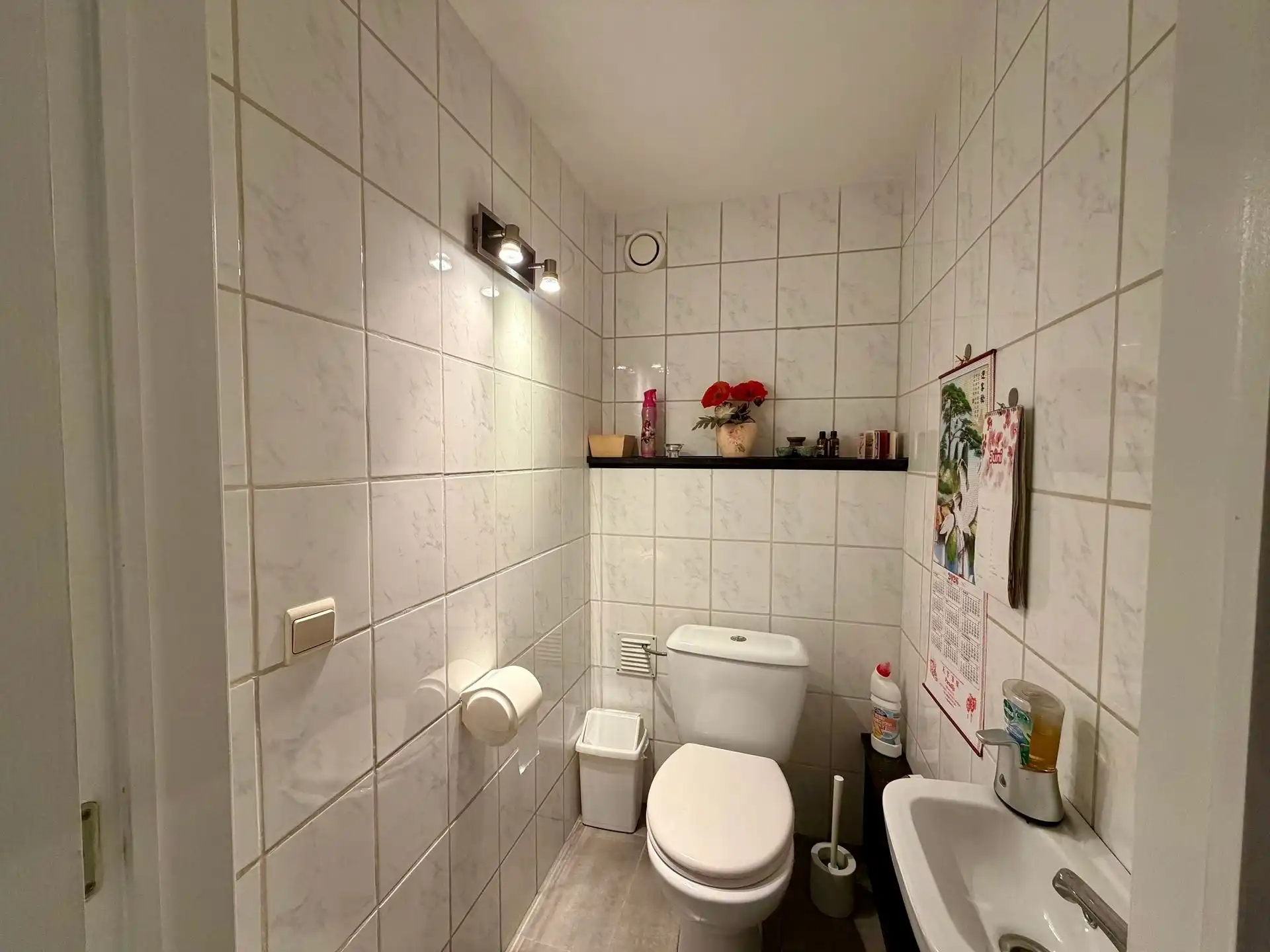 Charmante gezinswoning met 3 slaapkamers, afgewerkte zolder, garage en een unieke ligging. foto 10