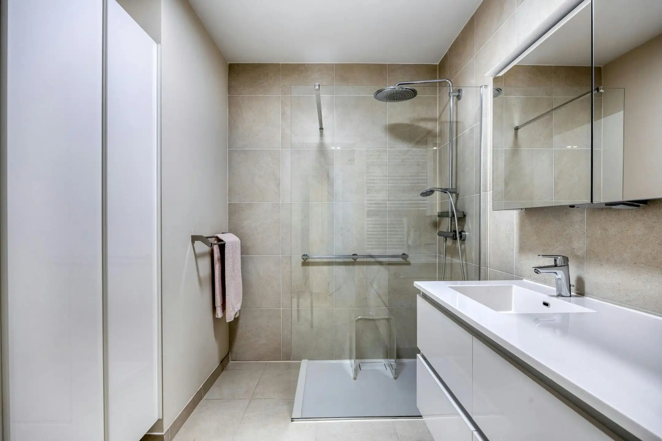 Energiezuinig wonen vlakbij het water in Boom foto 9