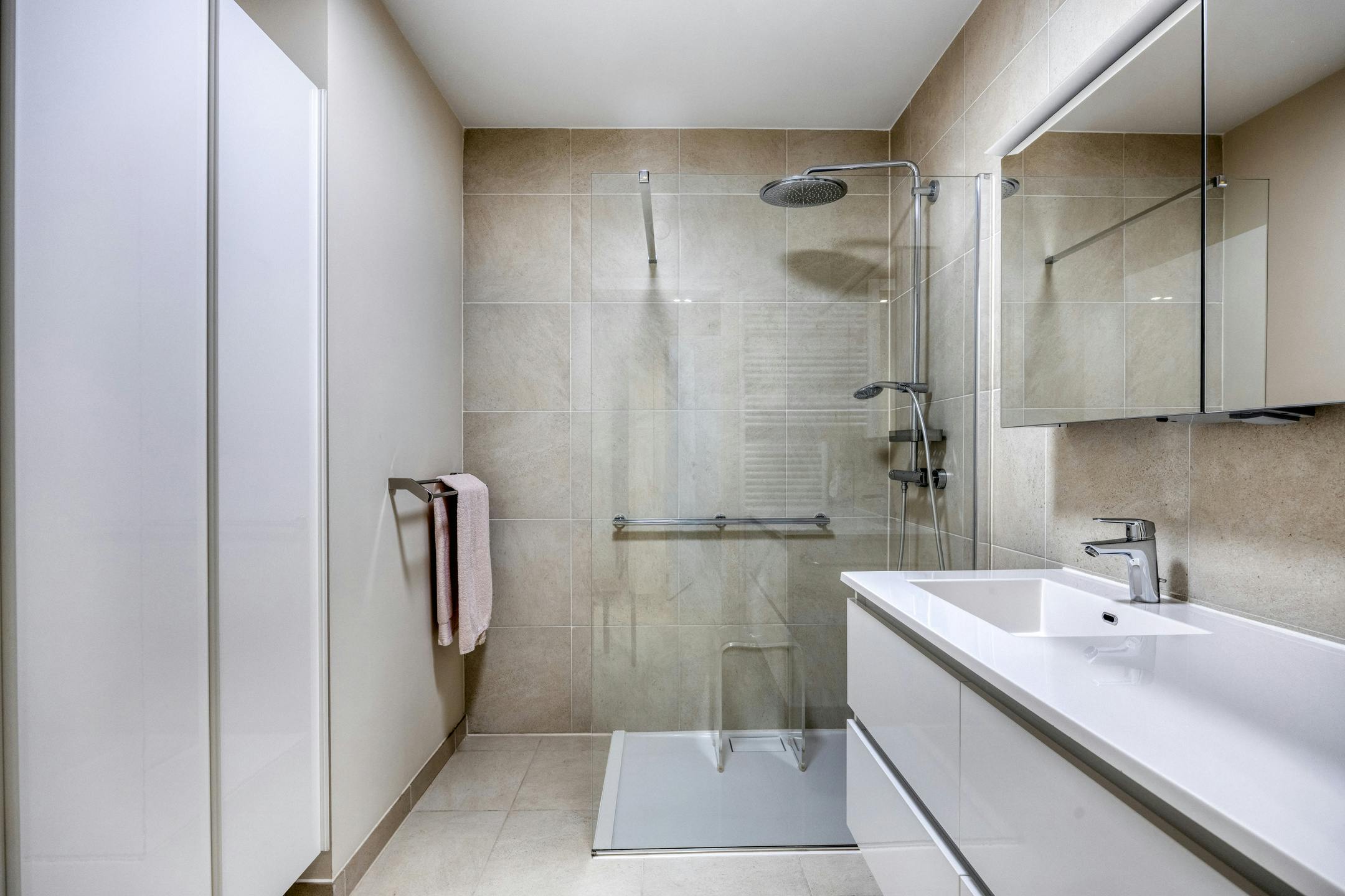 Recent appartement in Boom met zicht op het water foto 11