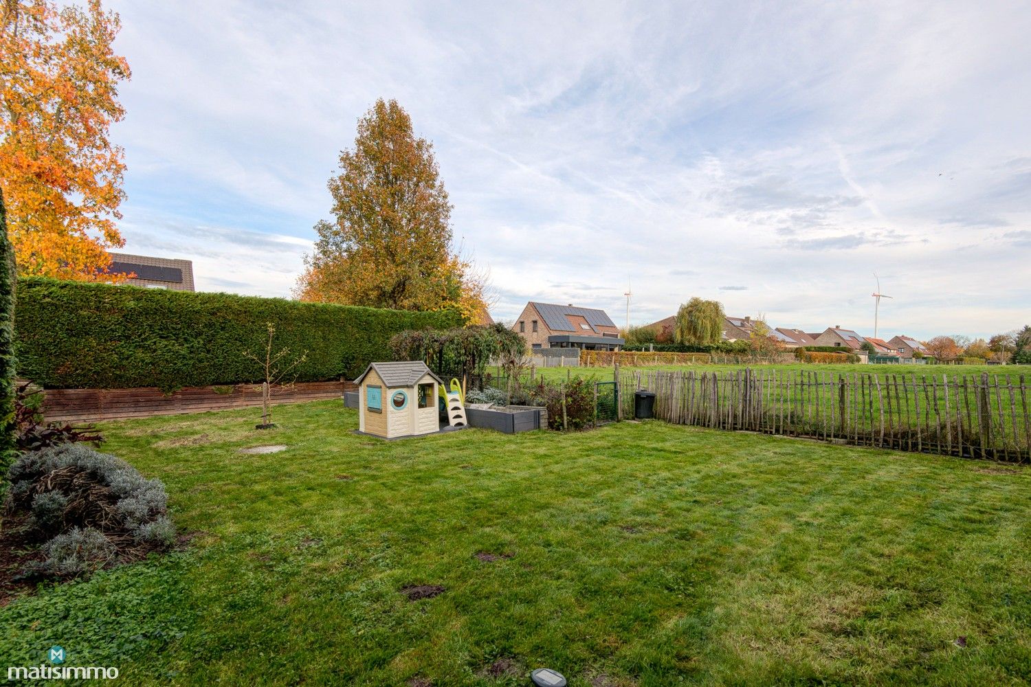 INSTAPKLARE WONING MET ZONNEPANELEN EN PRACHTIGE TUIN TE TONGEREN foto 22