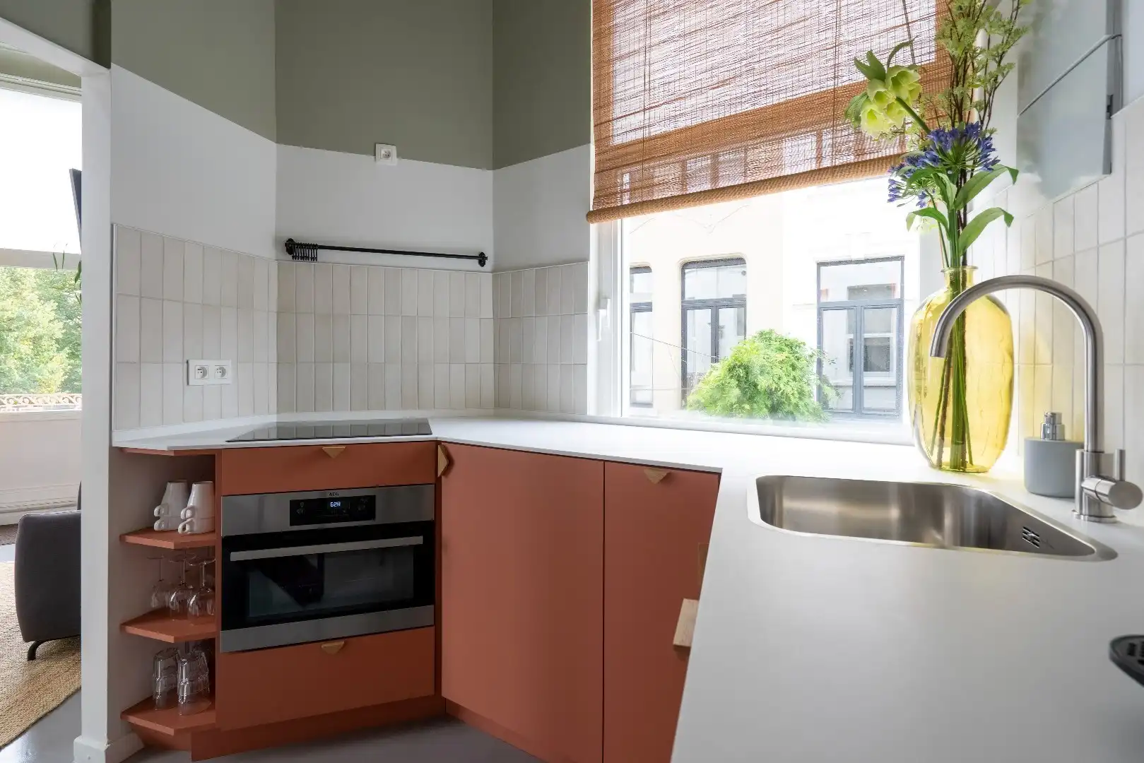 Iconisch hoekgebouw met met uitzonderlijk potentieel foto 13