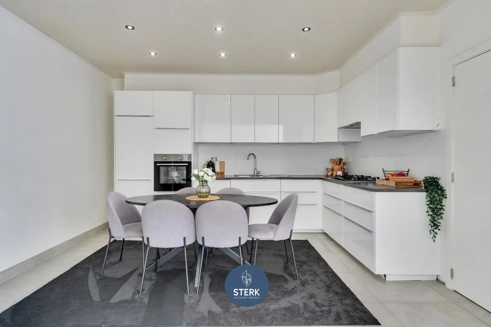 GERENOVEERD APPARTEMENT MET TUIN TE MAASMECHELEN !  foto 8