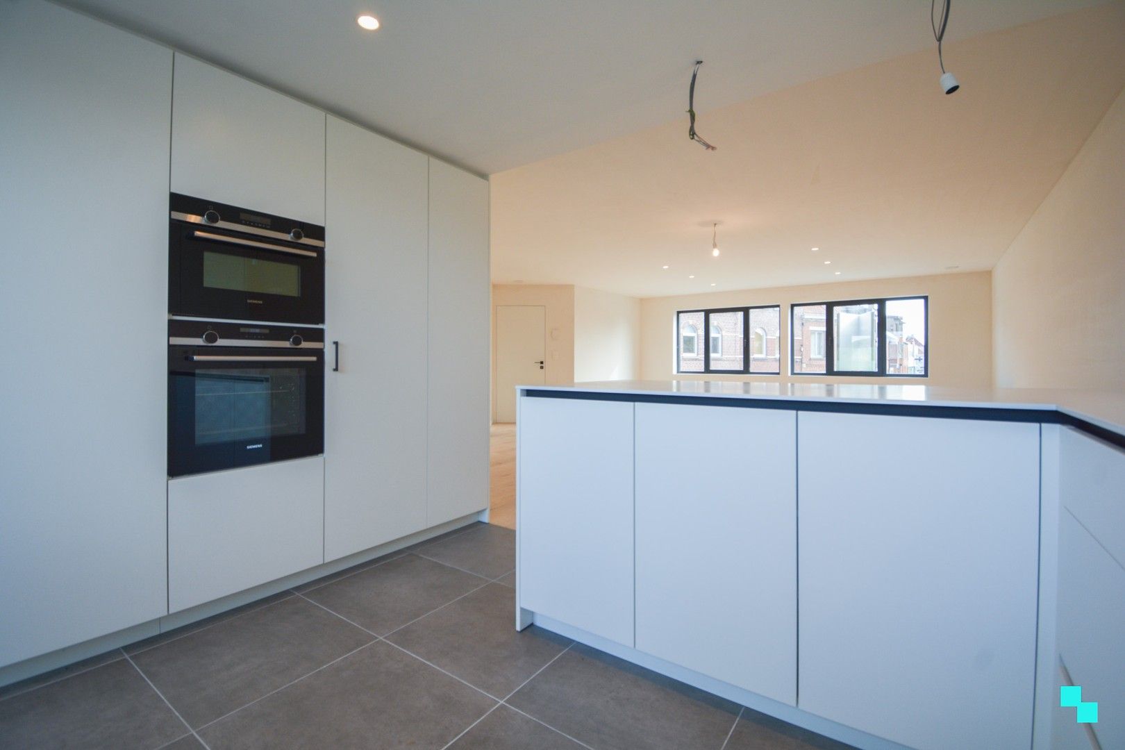 Nieuwbouwappartement te hartje Izegem foto 11