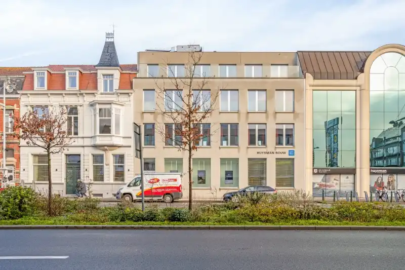 Instapklaar nieuwbouwappartement te huur in hartje Eeklo! foto 20