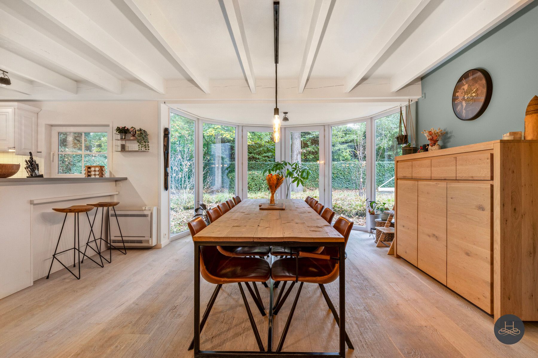 Indrukwekkende groen gelegen villa met zwembad en poolhouse  foto 7